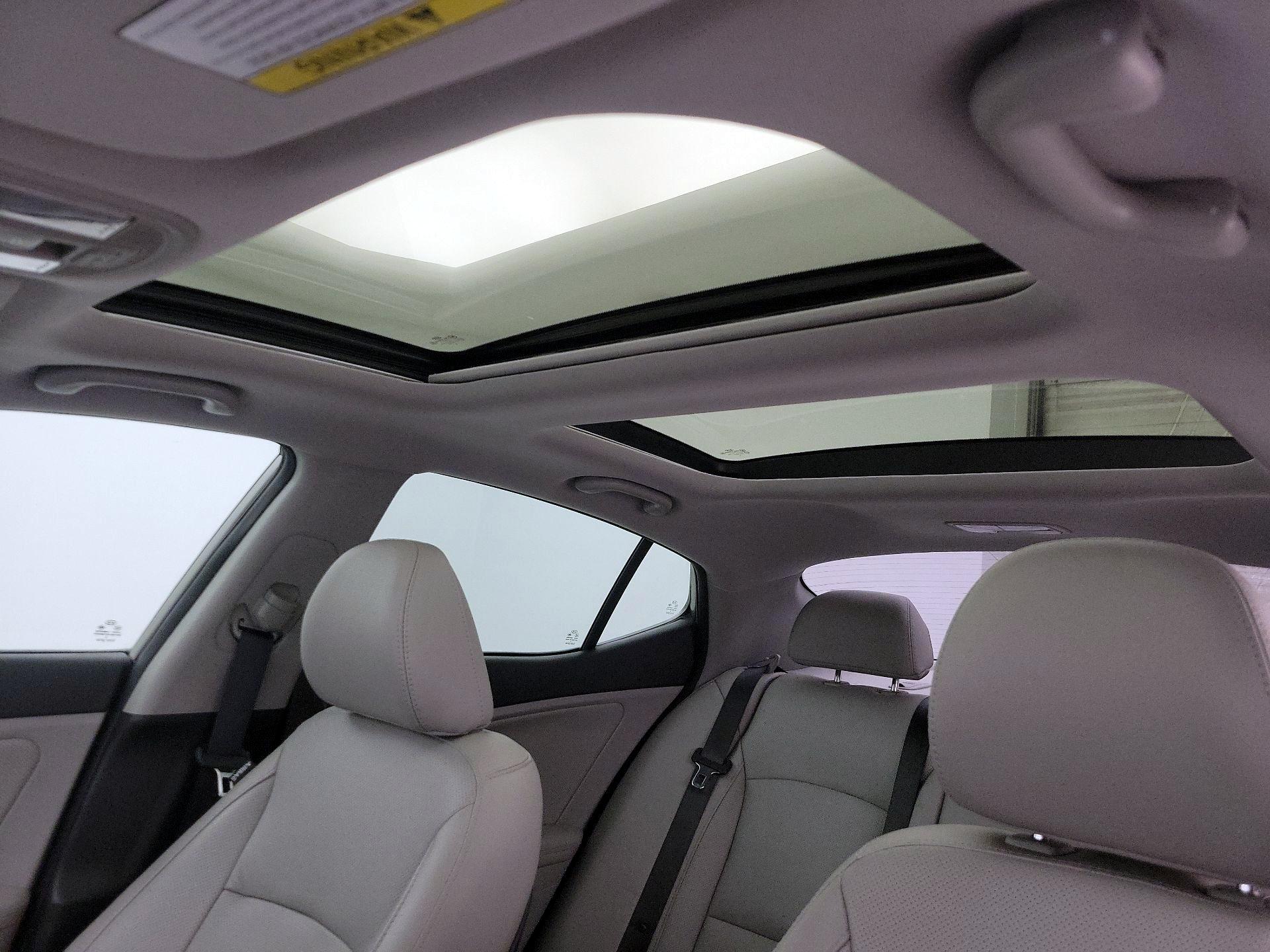 Thumbnail: 2014 Kia Optima - 19