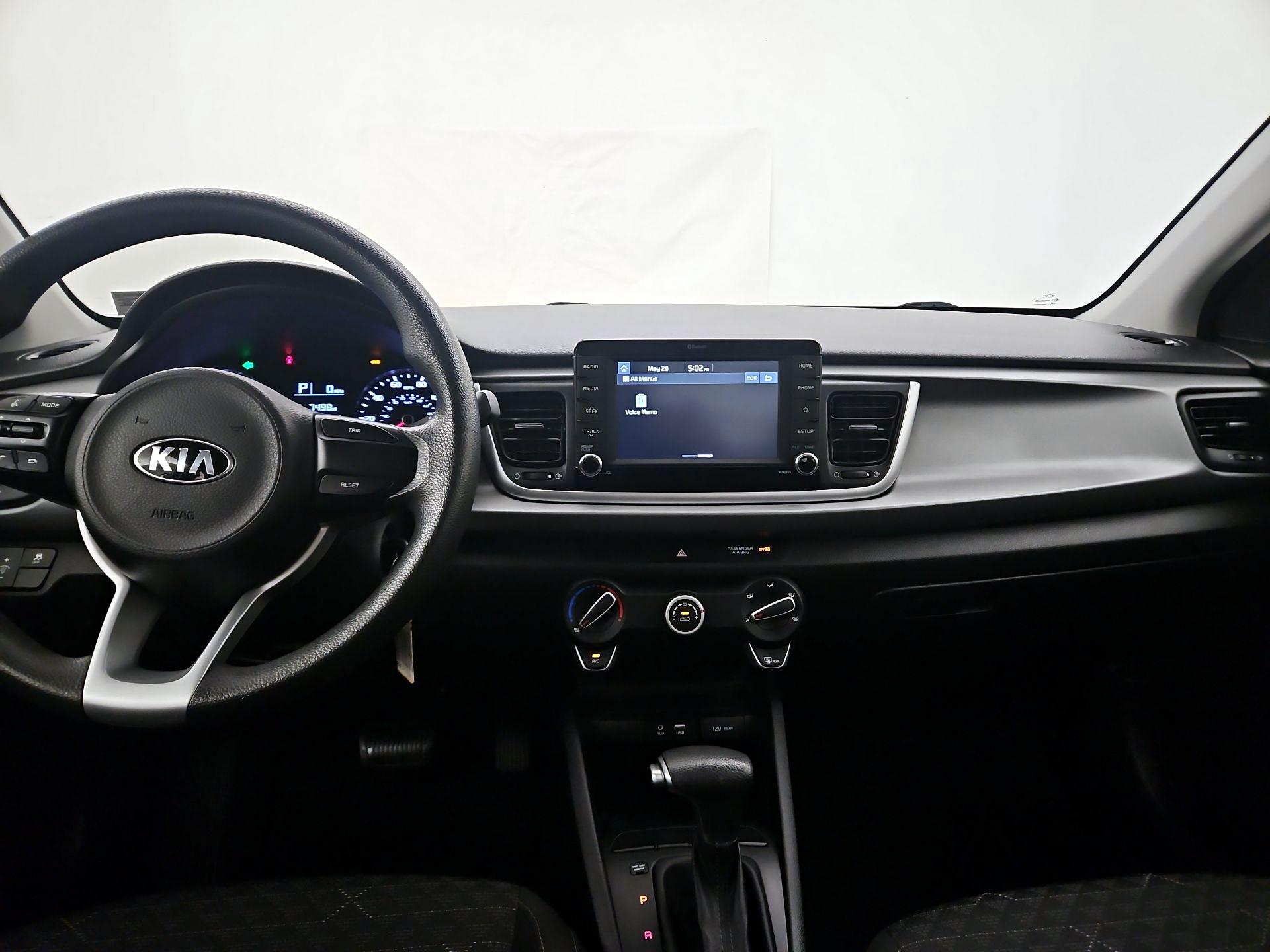 Thumbnail: 2020 Kia Rio - 9