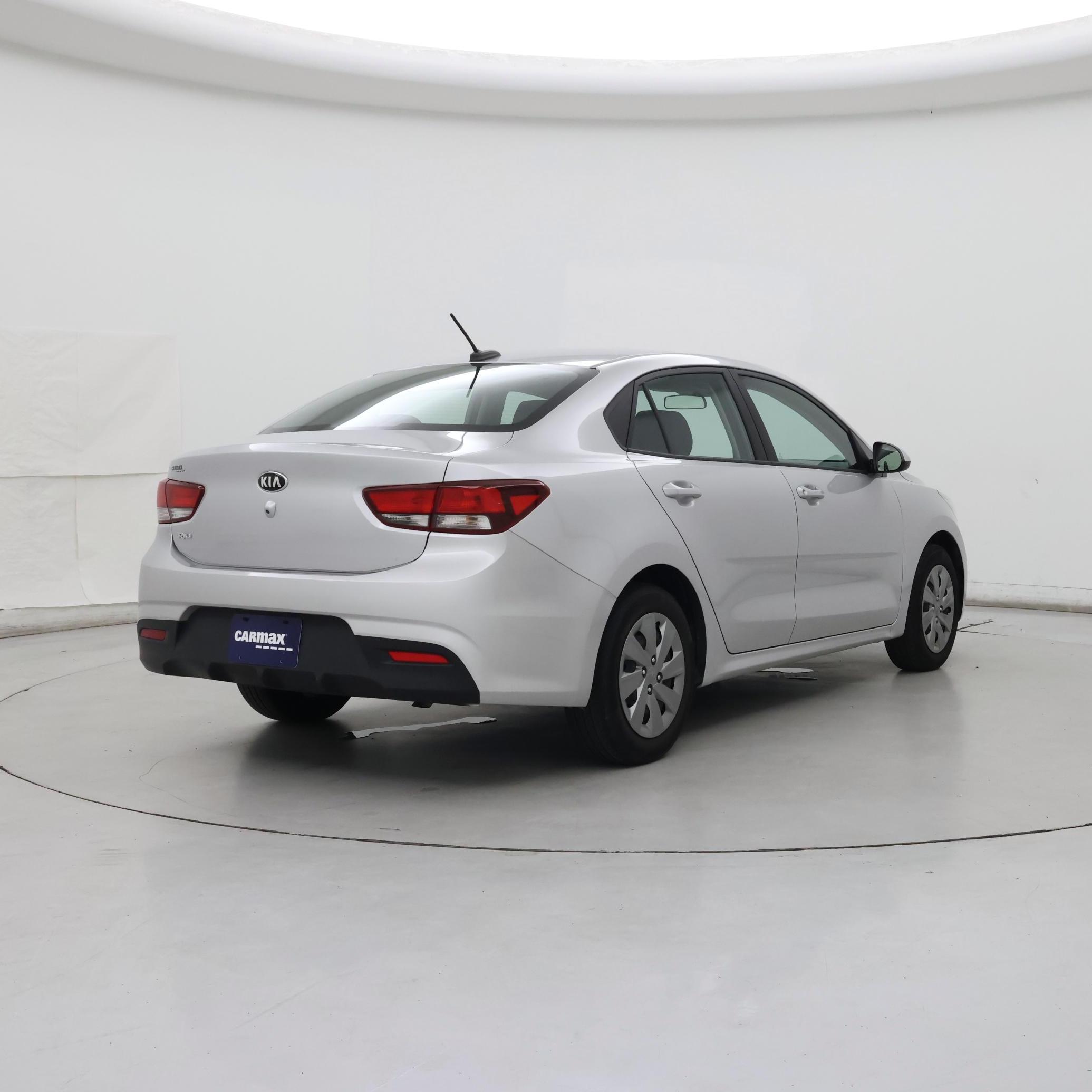 Thumbnail: 2020 Kia Rio - 8