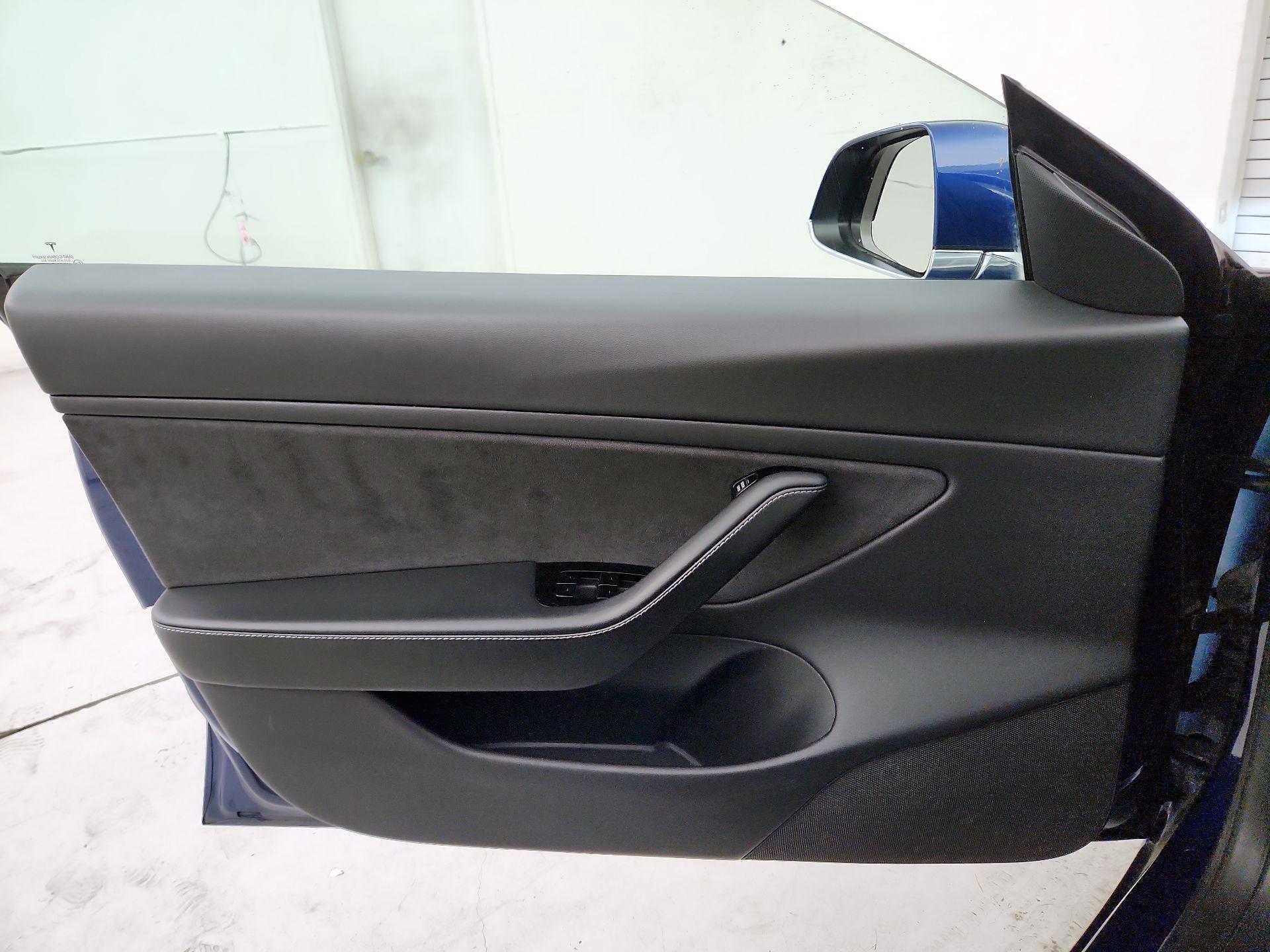 Thumbnail: 2020 Tesla Model 3 - 12