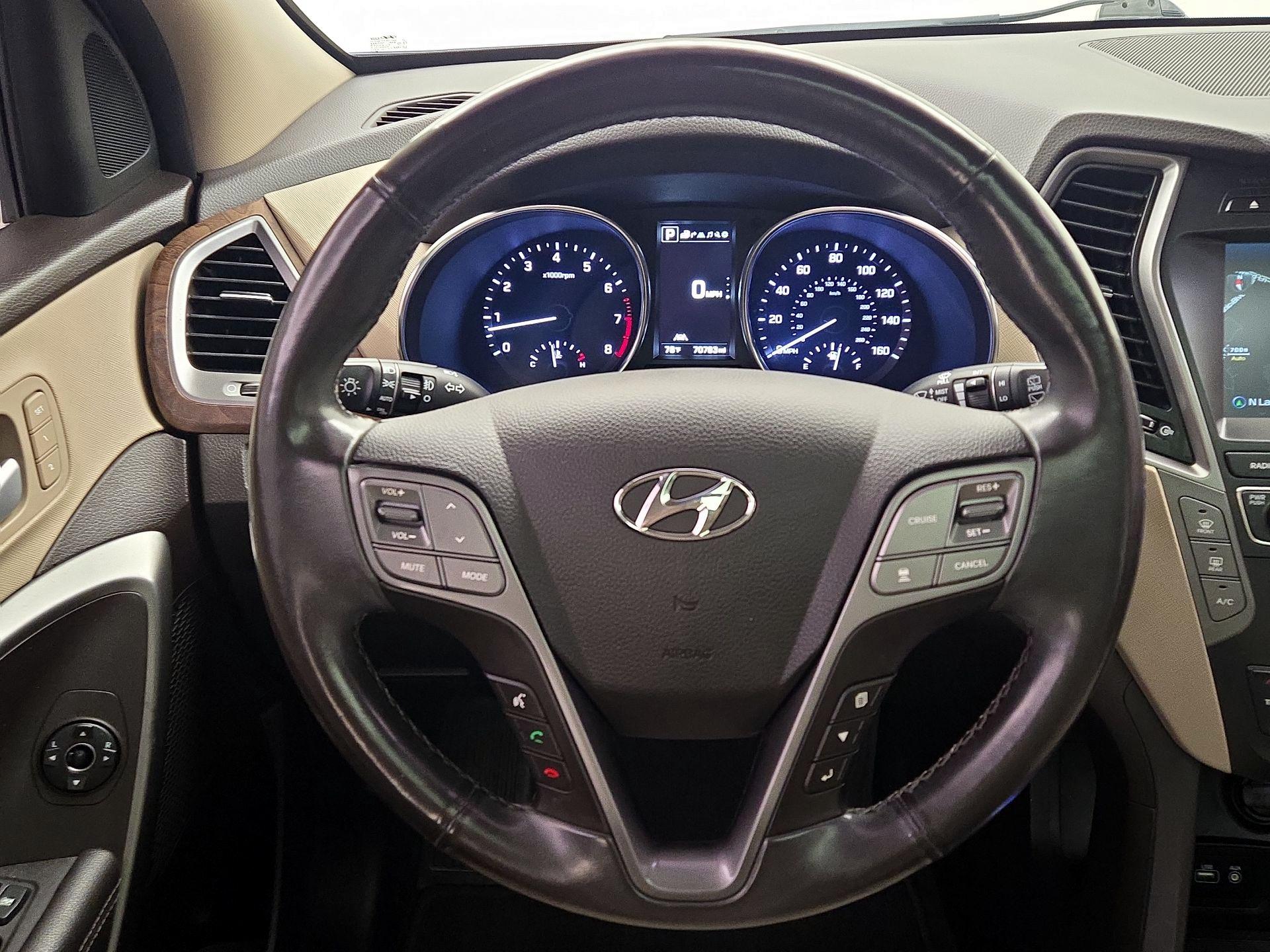 Thumbnail: 2017 Hyundai Santa Fe - 10