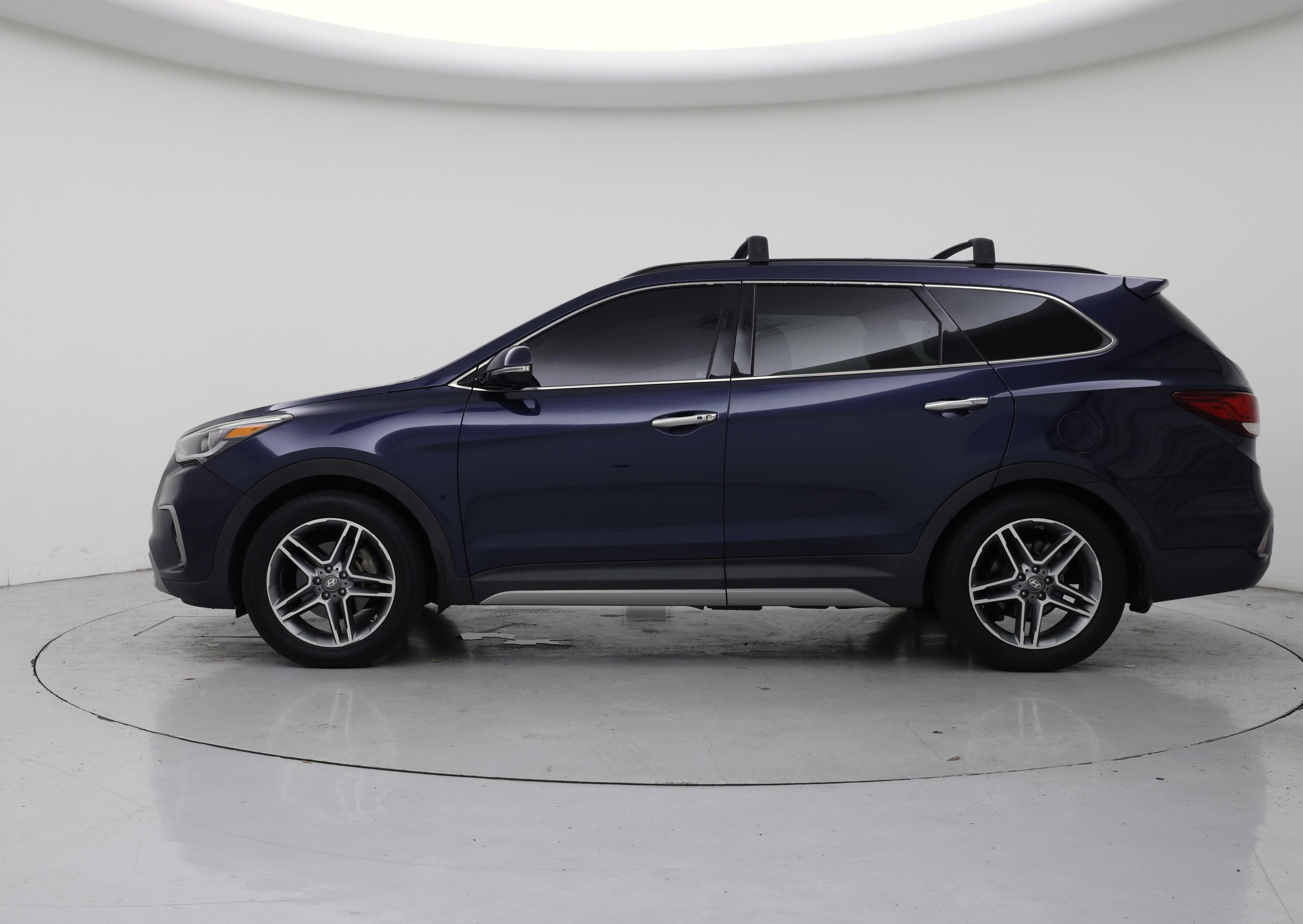 Thumbnail: 2017 Hyundai Santa Fe - 3