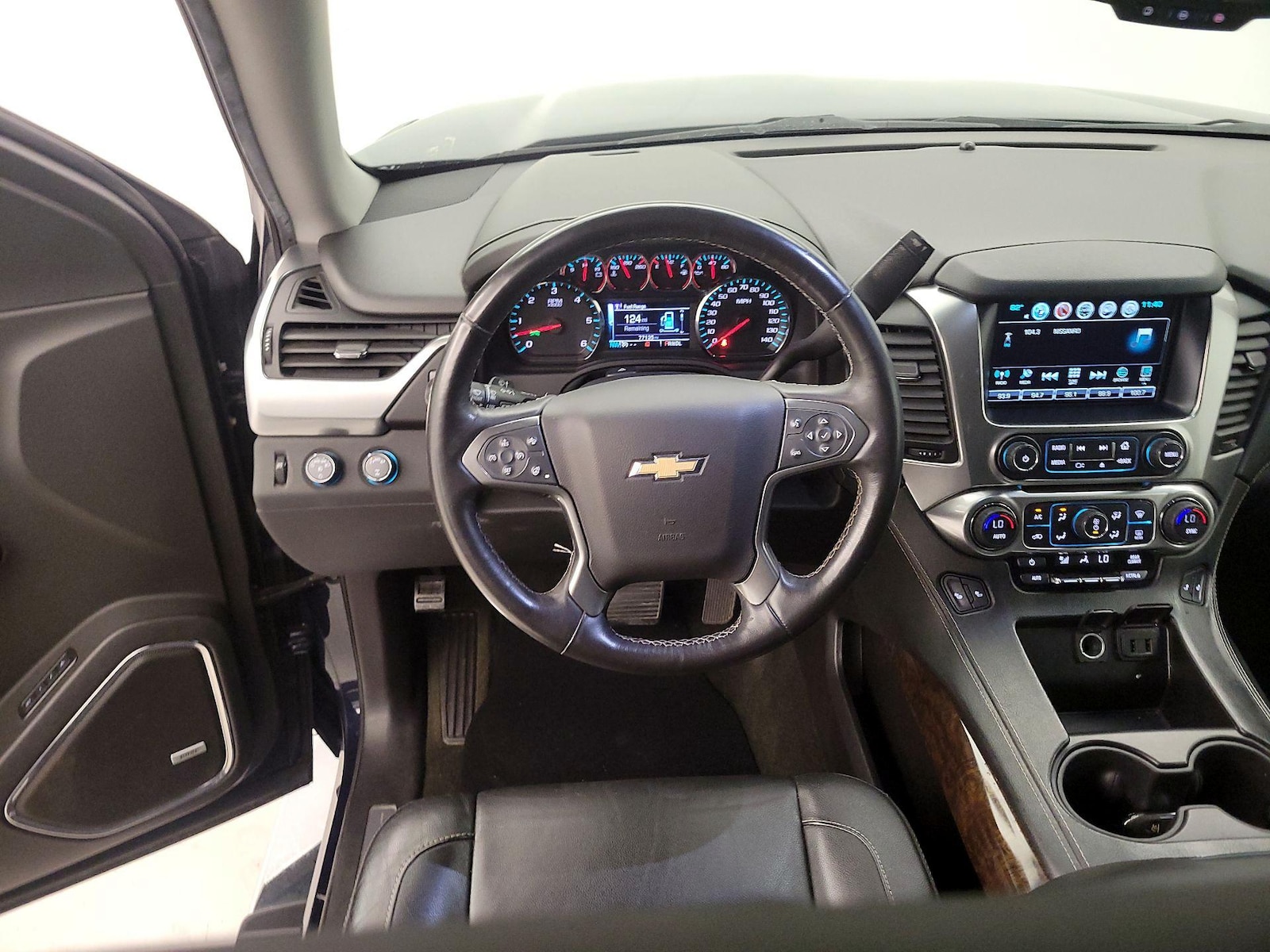 2017 Chevrolet Tahoe LT - Photo 11