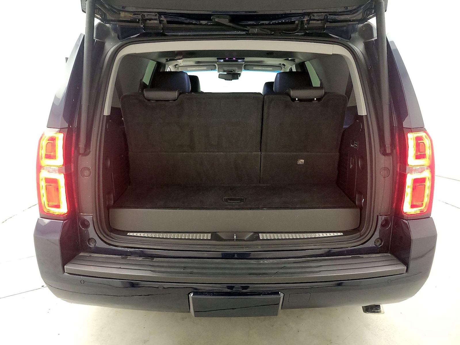 2017 Chevrolet Tahoe LT - Photo 21