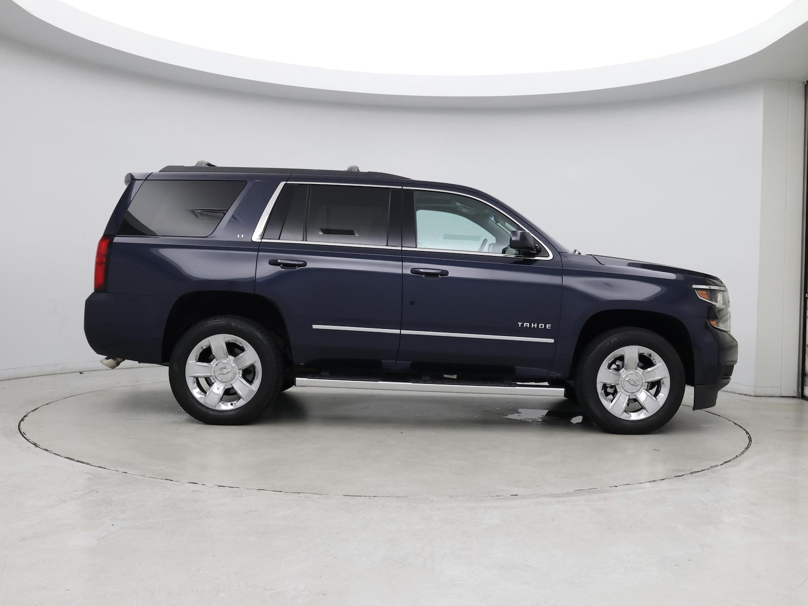 2017 Chevrolet Tahoe LT - Photo 8