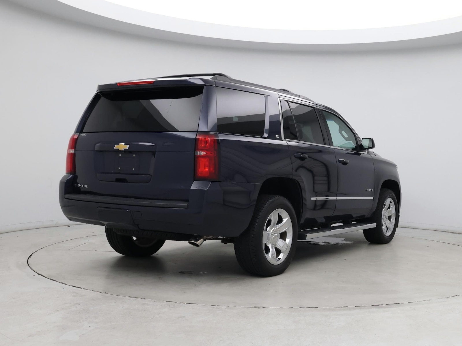 2017 Chevrolet Tahoe LT - Photo 9