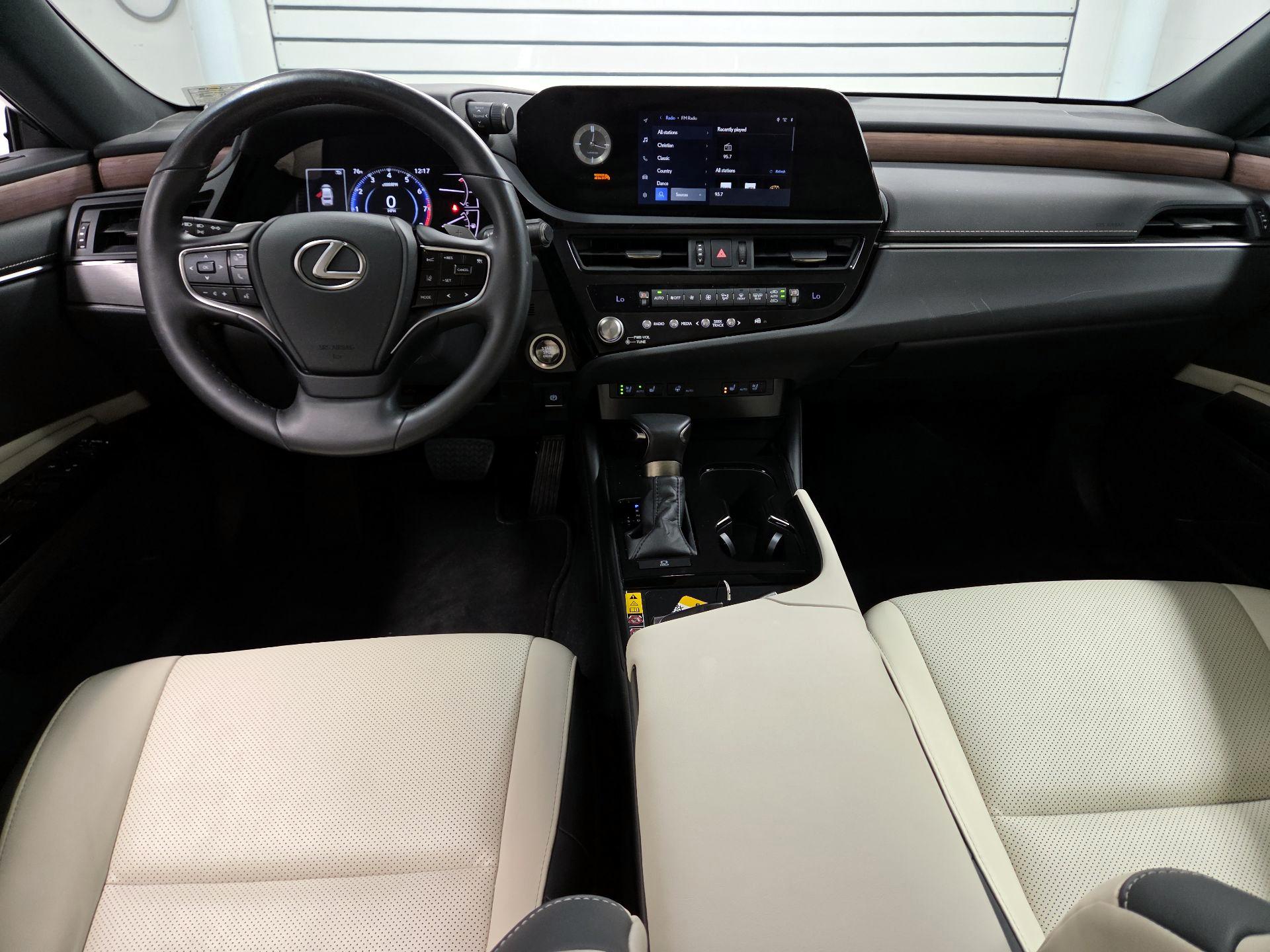 Thumbnail: 2023 Lexus ES - 8