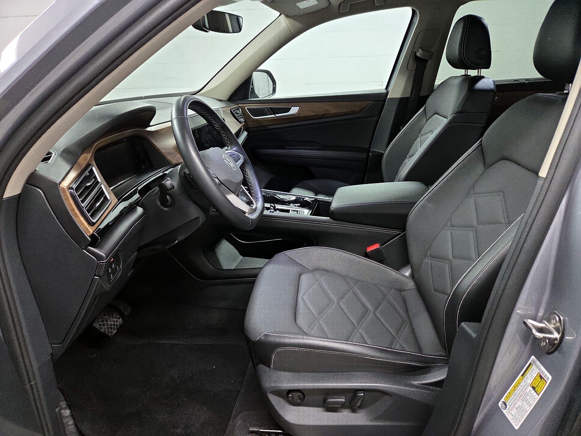 Thumbnail: 2024 Volkswagen Atlas - 9