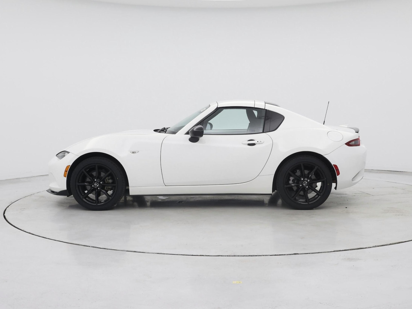 2021 Mazda MX-5 Miata RF Club - Photo 4