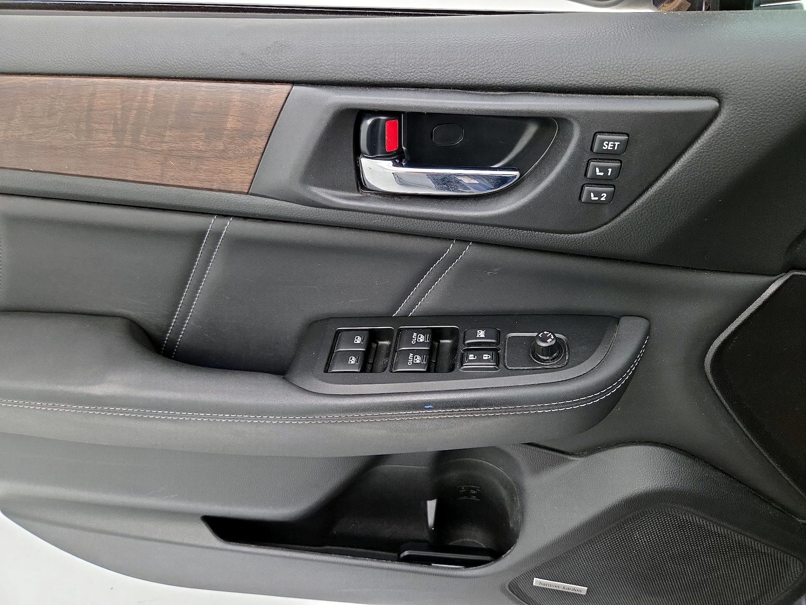 2018 Subaru Outback Limited - Photo 13