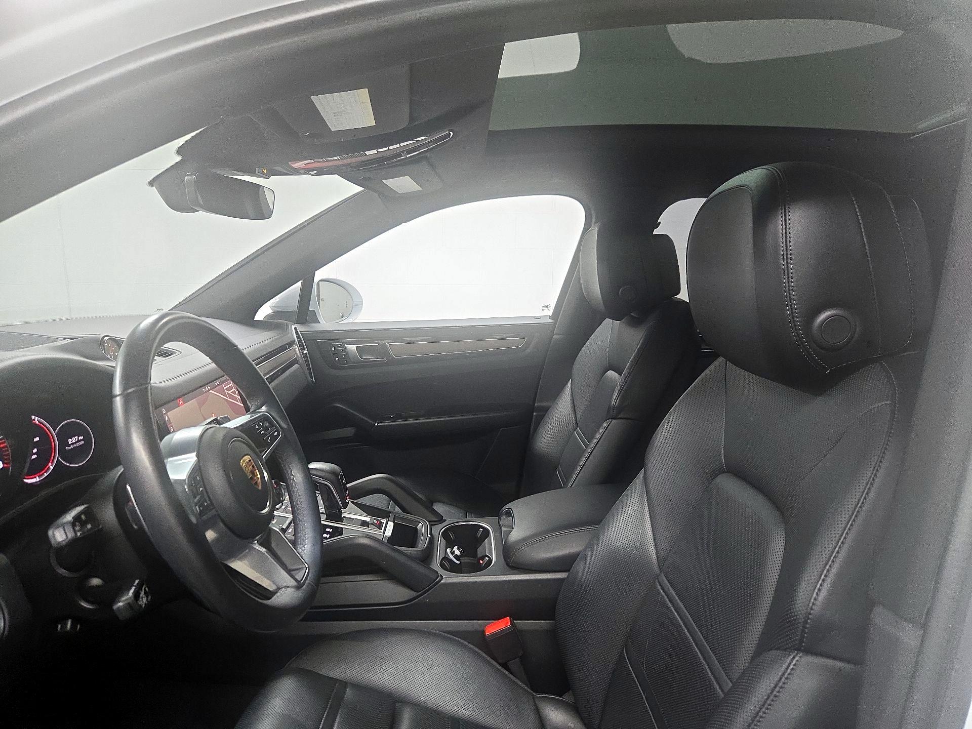 Thumbnail: 2021 Porsche Cayenne - 20