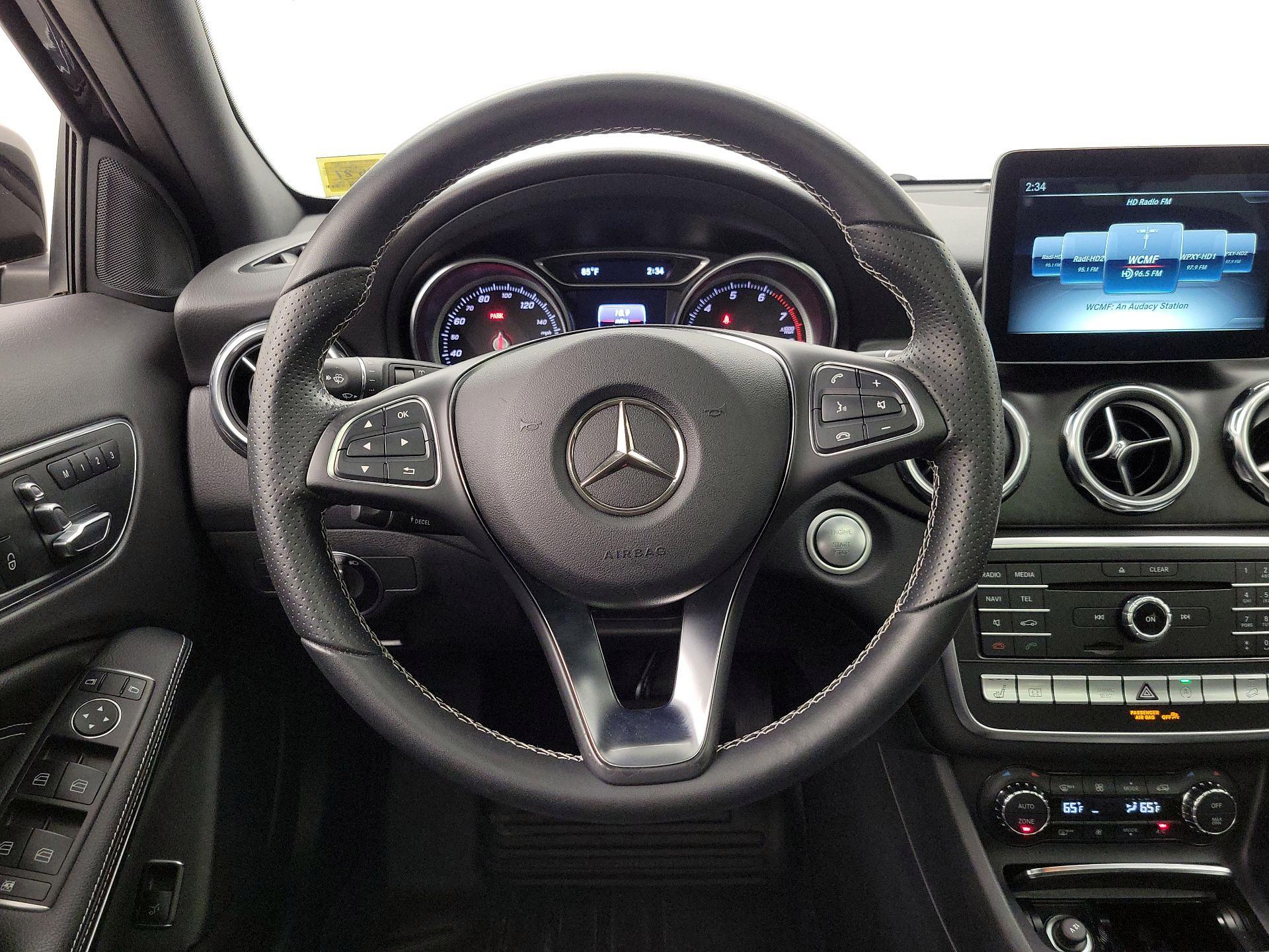 Thumbnail: 2018 Mercedes-Benz GLA - 10