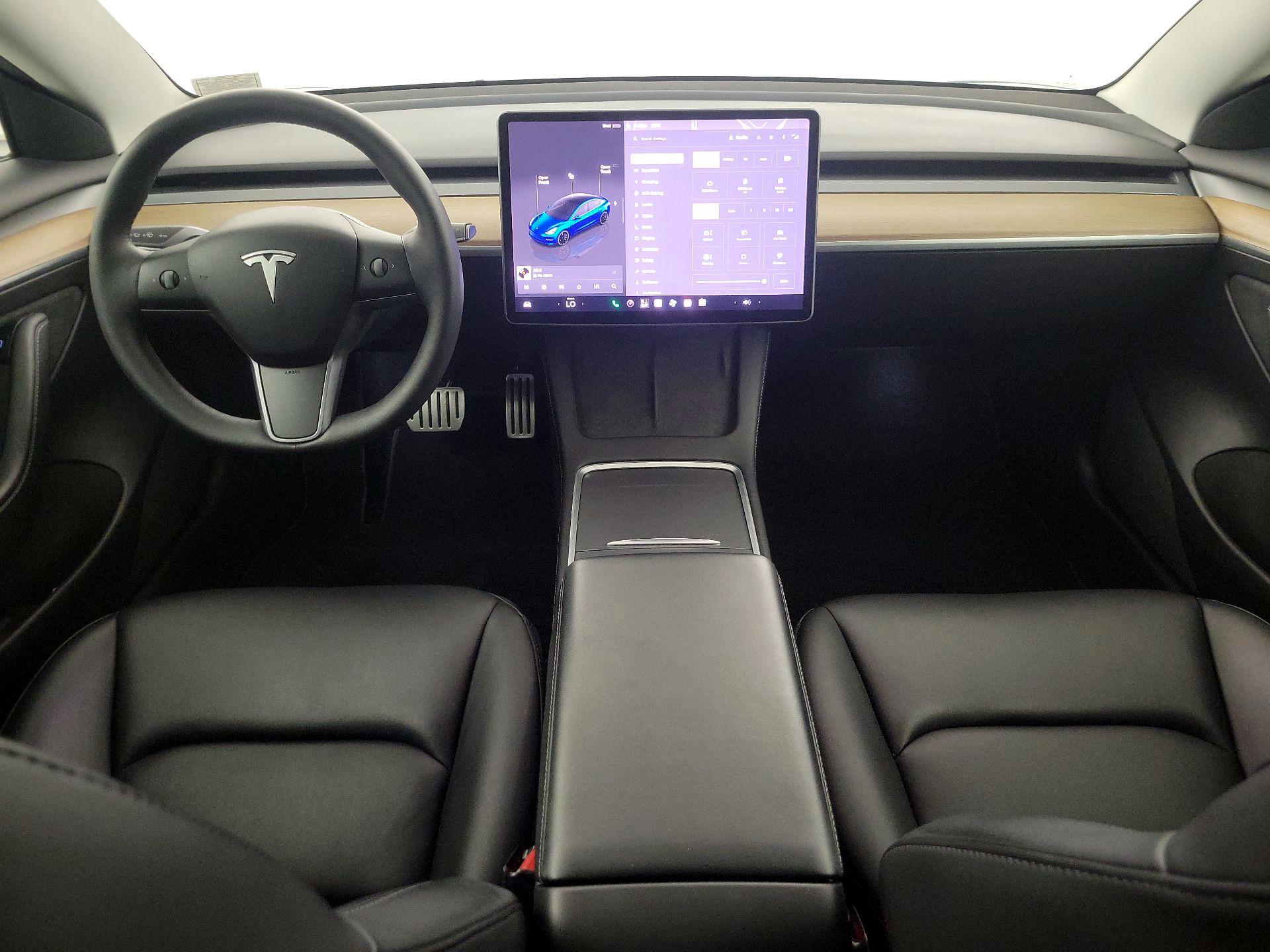 Thumbnail: 2022 Tesla Model 3 - 9