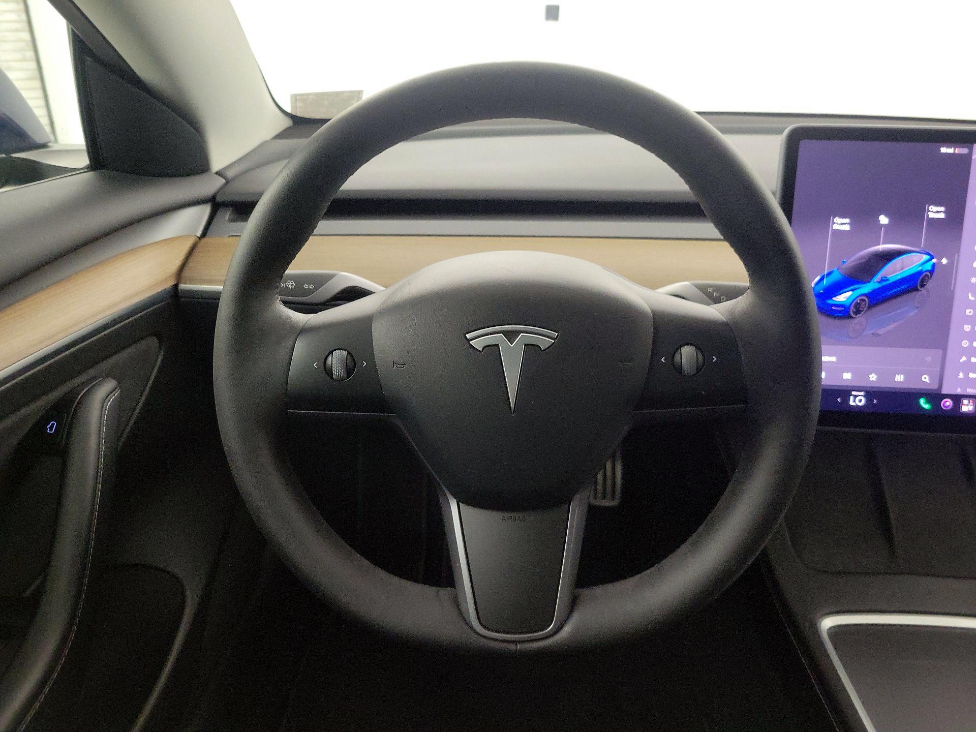 Thumbnail: 2022 Tesla Model 3 - 10