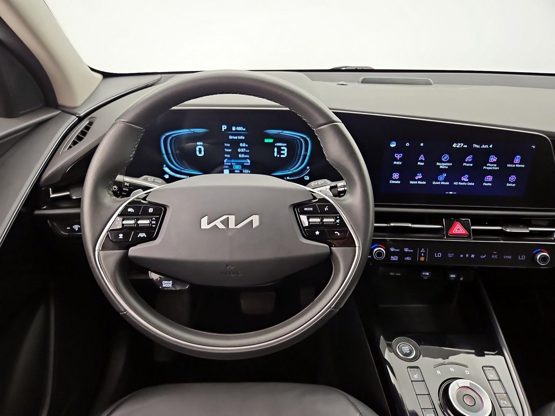 Thumbnail: 2023 Kia Niro - 10
