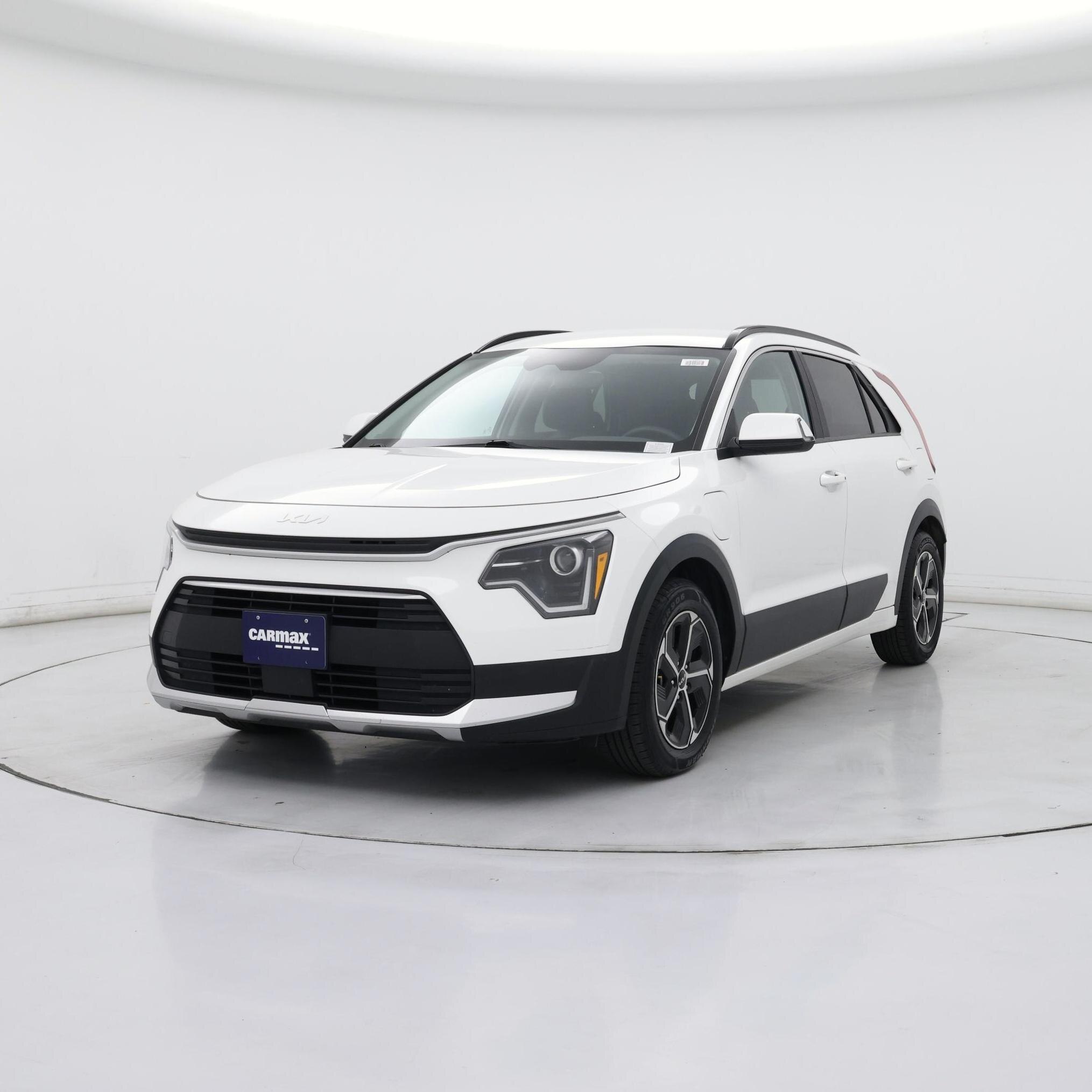 Thumbnail: 2023 Kia Niro - 4