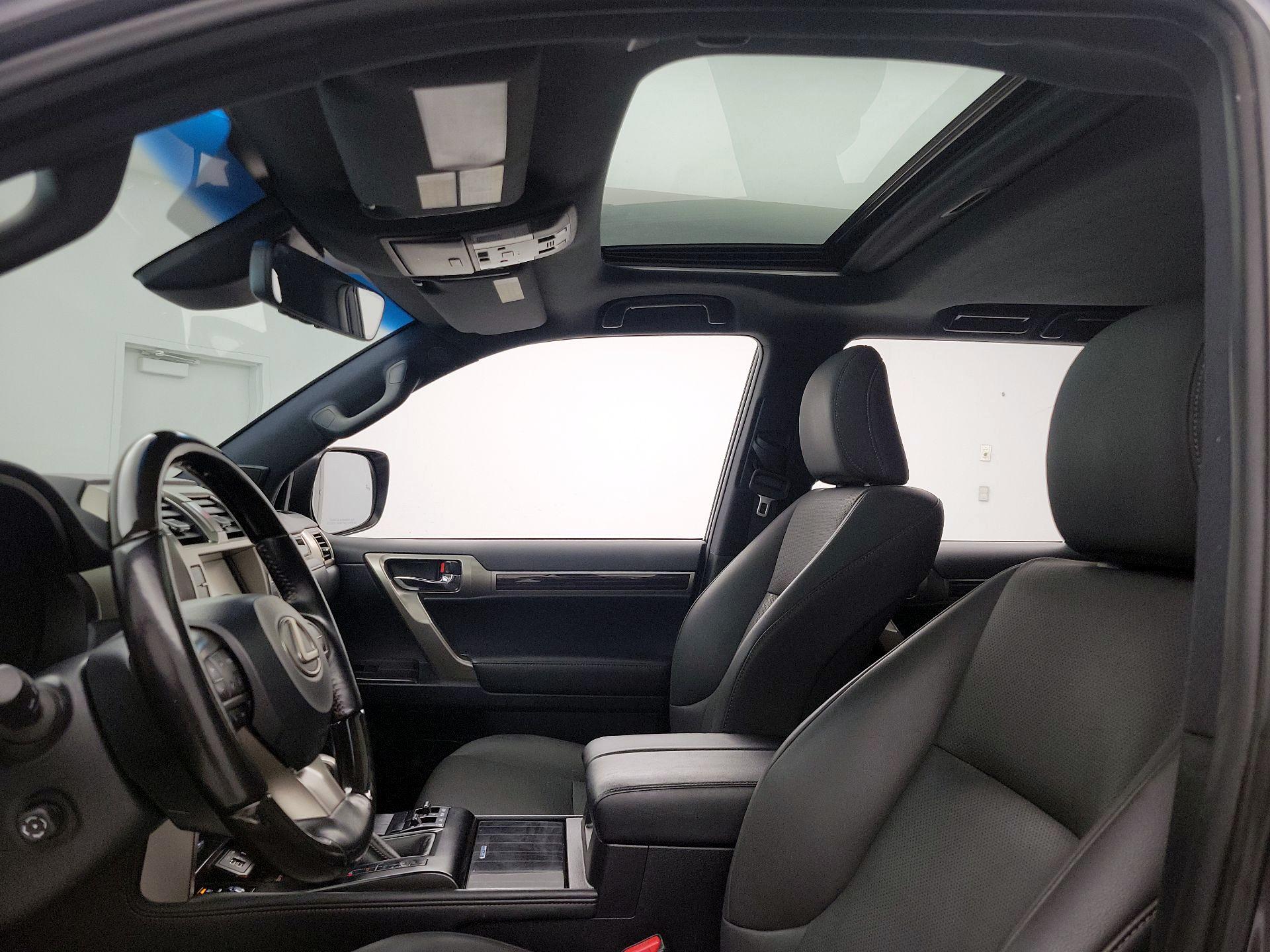 Thumbnail: 2021 Lexus GX - 20