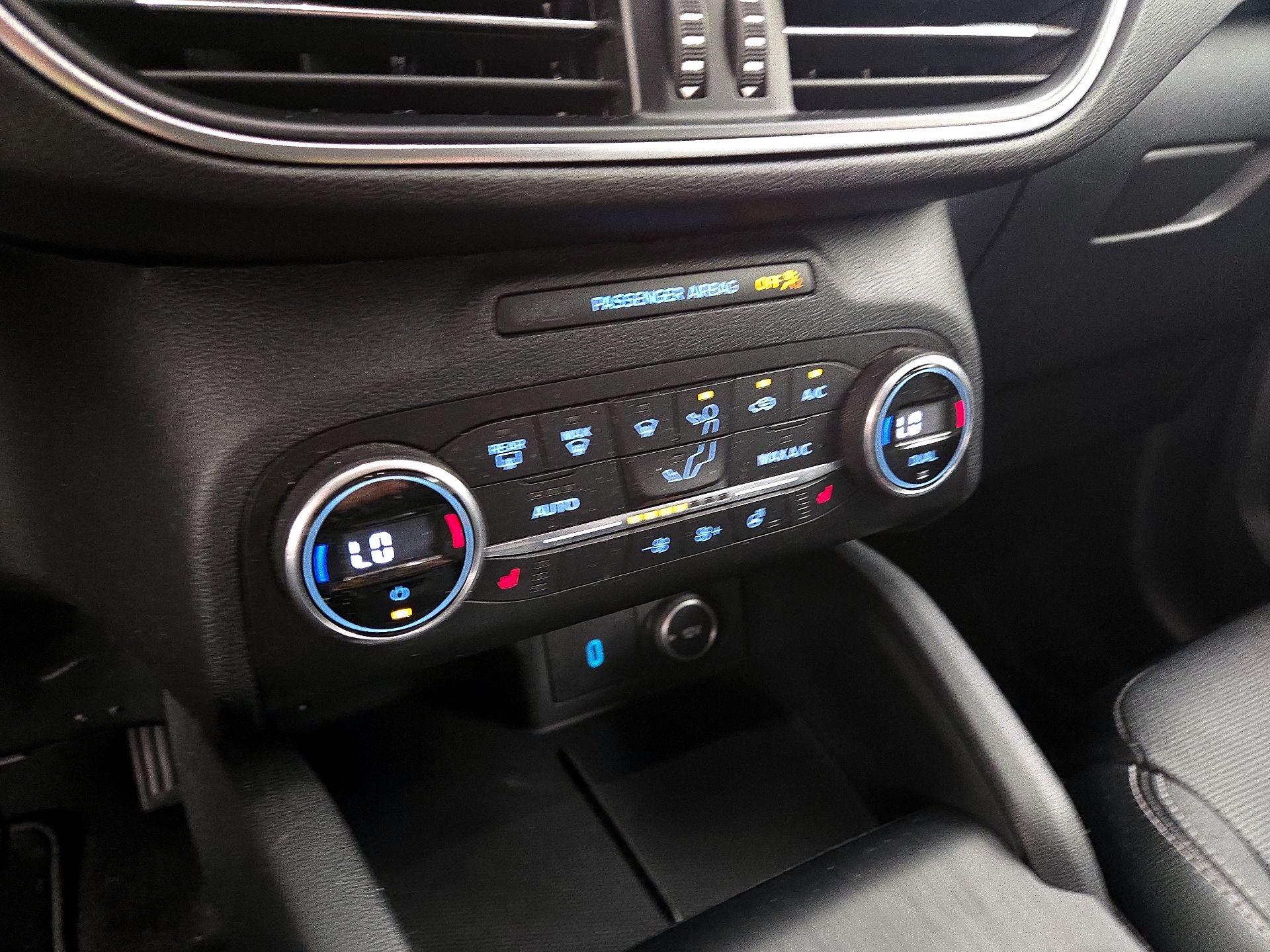 Thumbnail: 2020 Ford Escape - 17