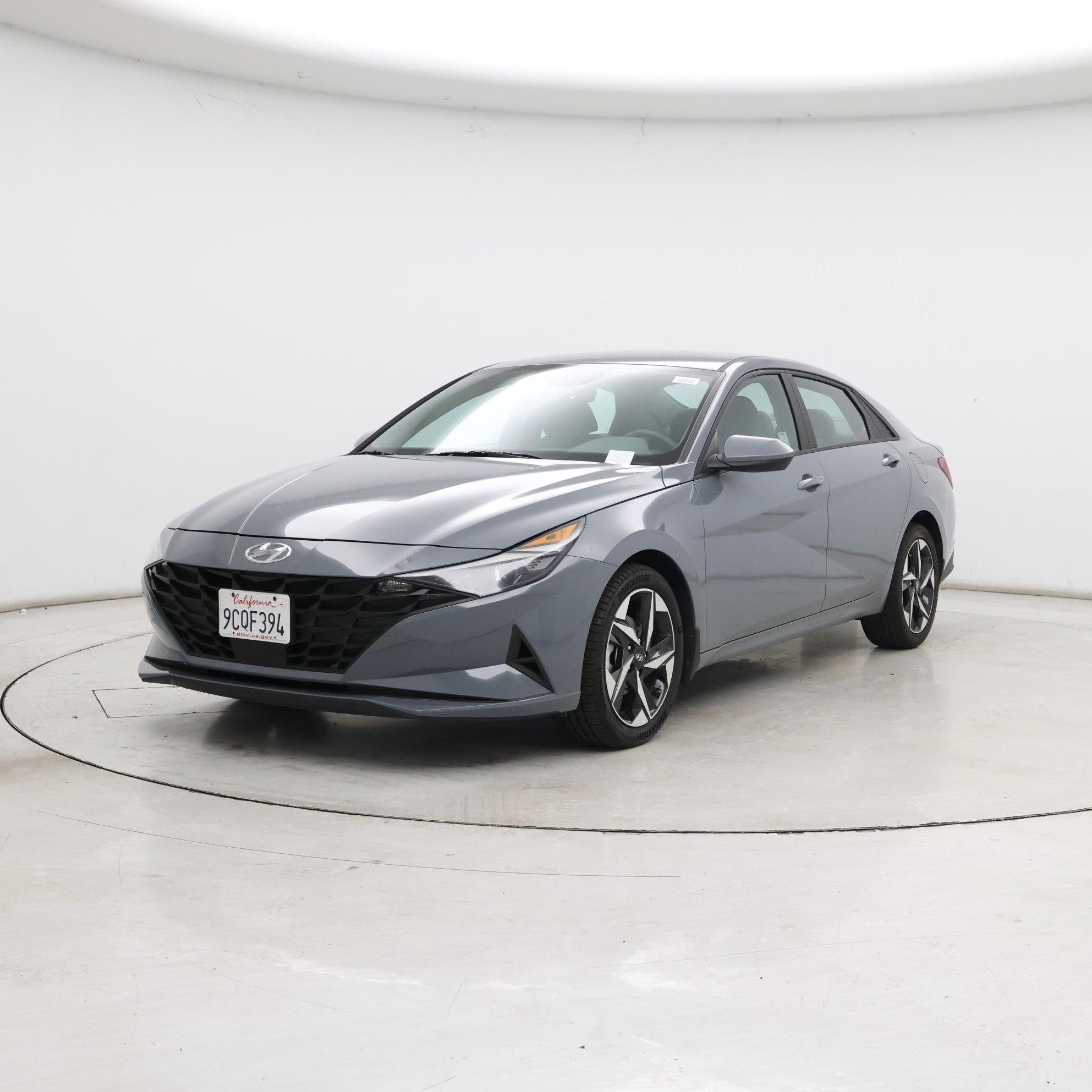 Thumbnail: 2023 Hyundai Elantra - 4