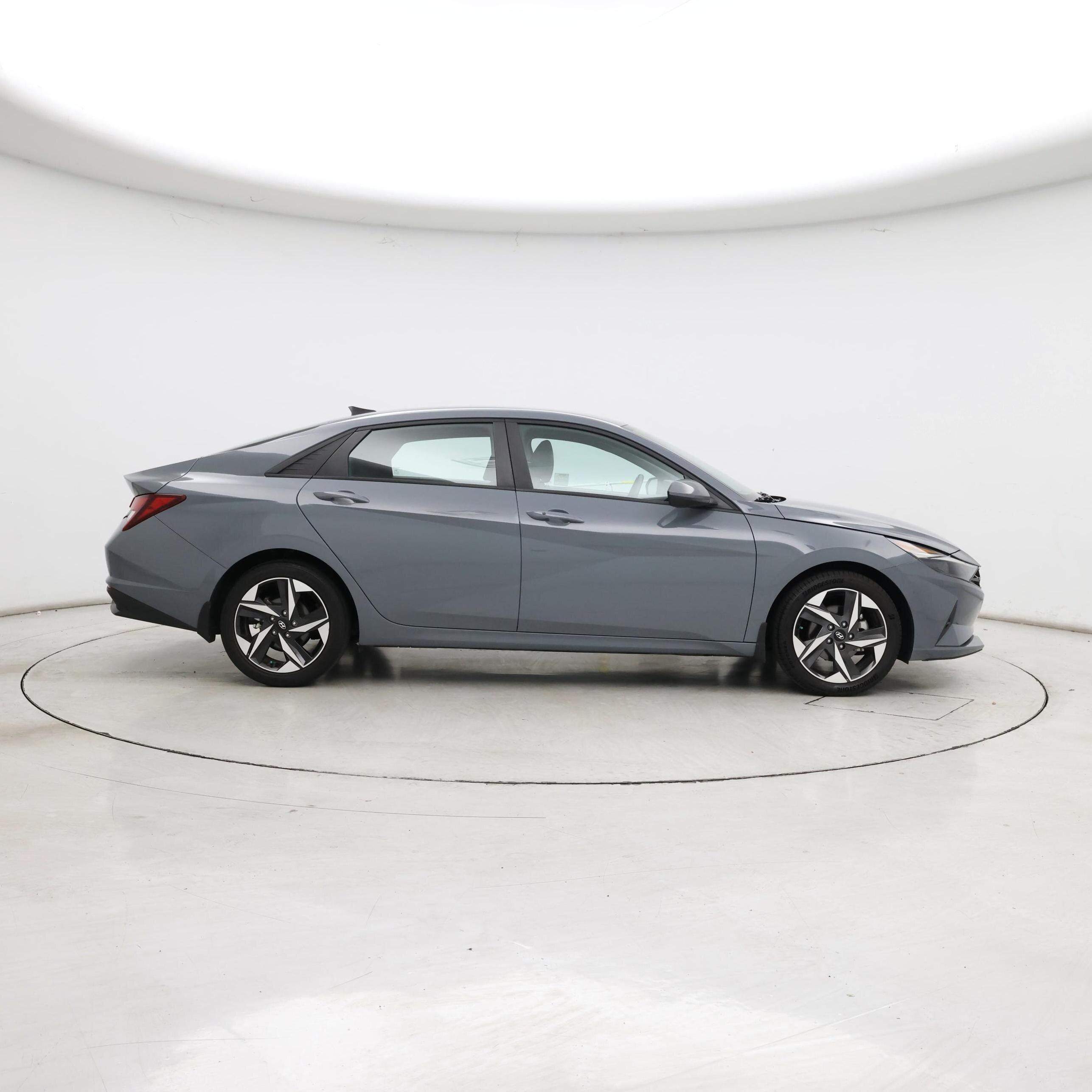 Thumbnail: 2023 Hyundai Elantra - 7