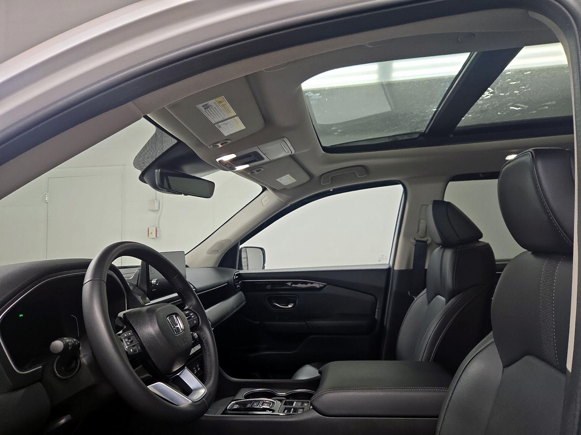 Thumbnail: 2025 Honda Pilot - 20