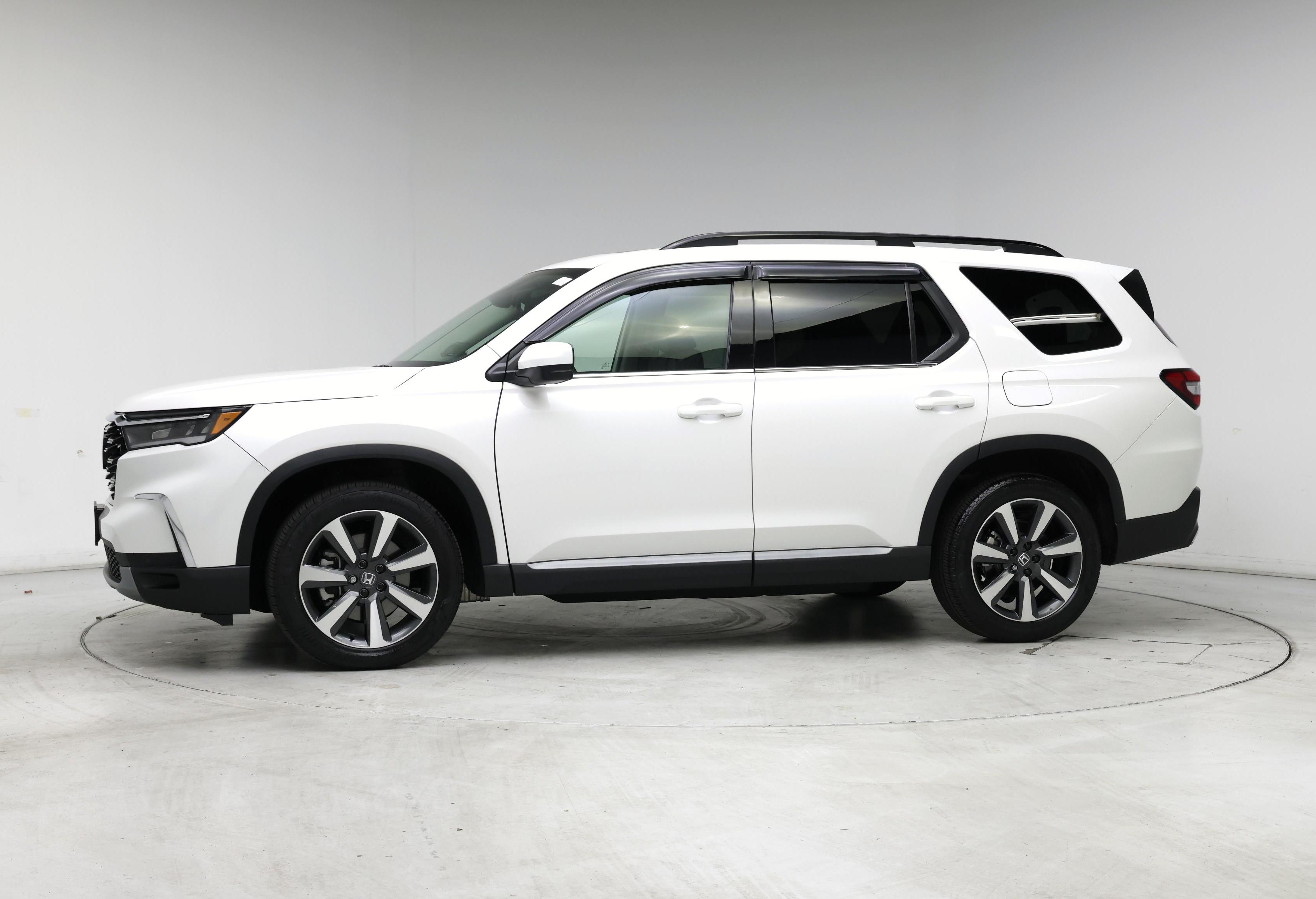 Thumbnail: 2025 Honda Pilot - 3