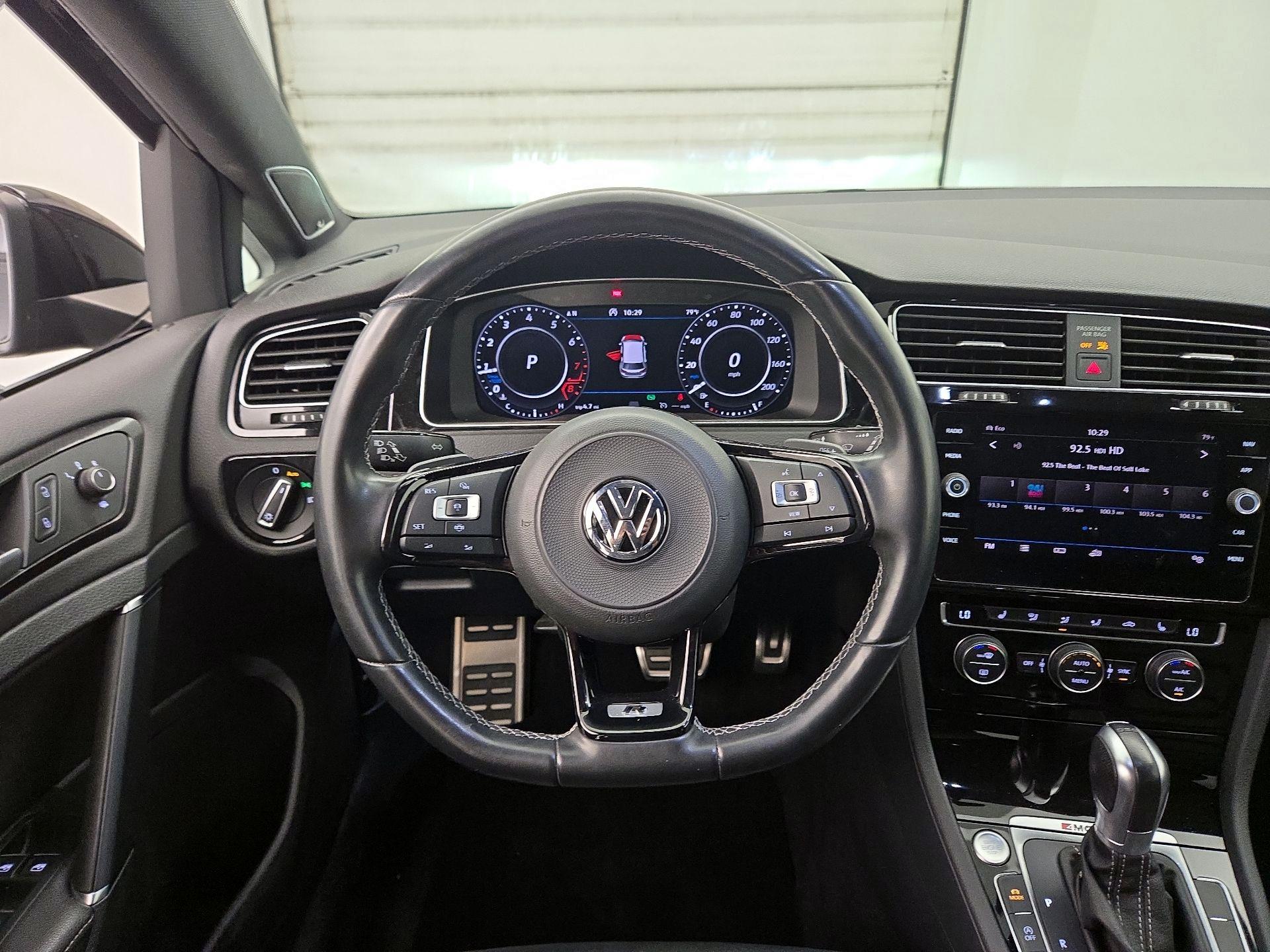 Thumbnail: 2019 Volkswagen Golf - 10