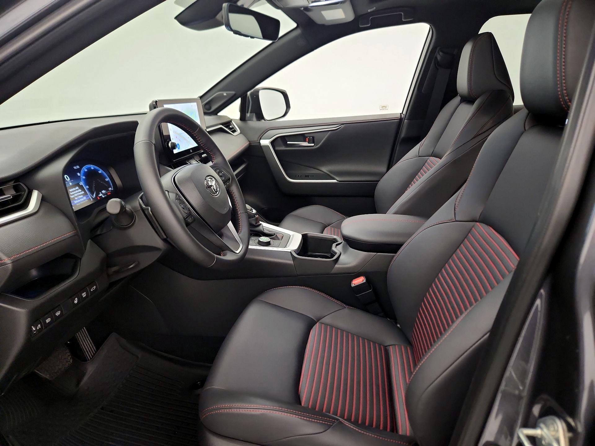 Thumbnail: 2025 Toyota RAV4 - 11