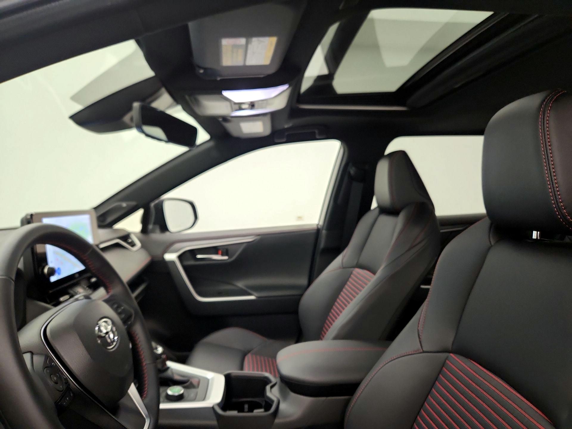 Thumbnail: 2025 Toyota RAV4 - 20