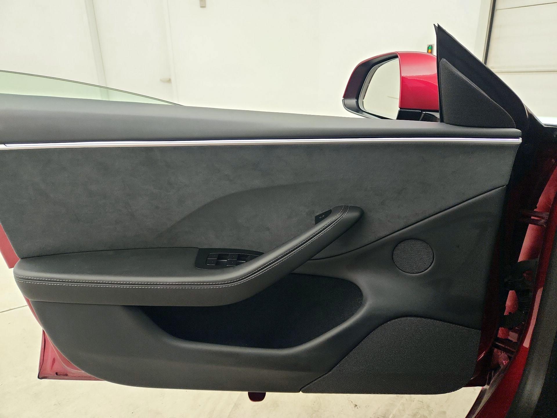 Thumbnail: 2024 Tesla Model 3 - 12