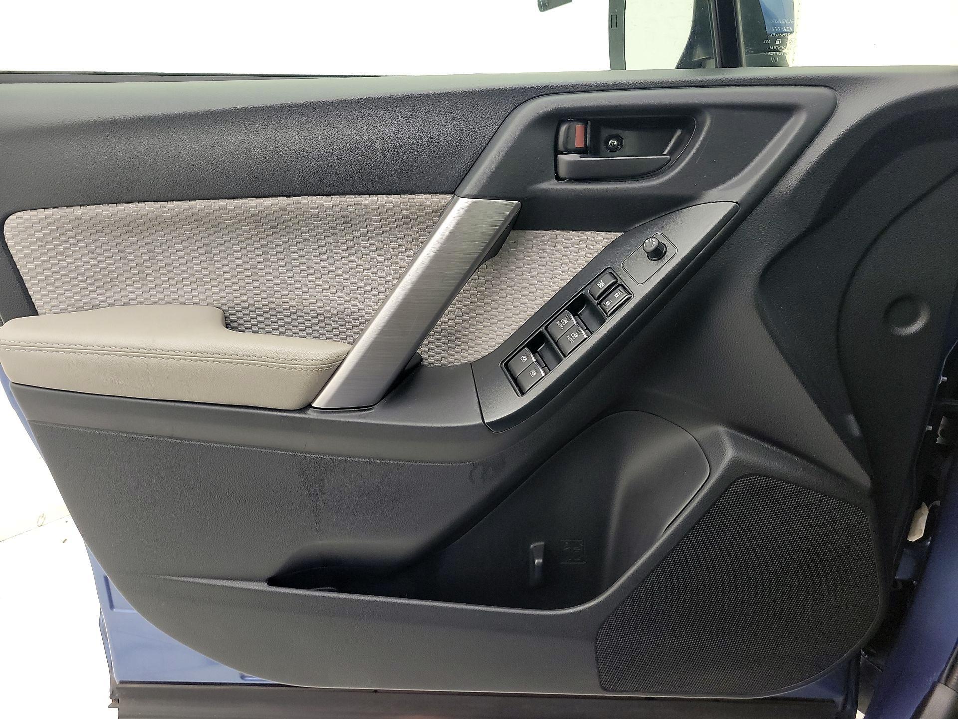 Thumbnail: 2018 Subaru Forester - 12