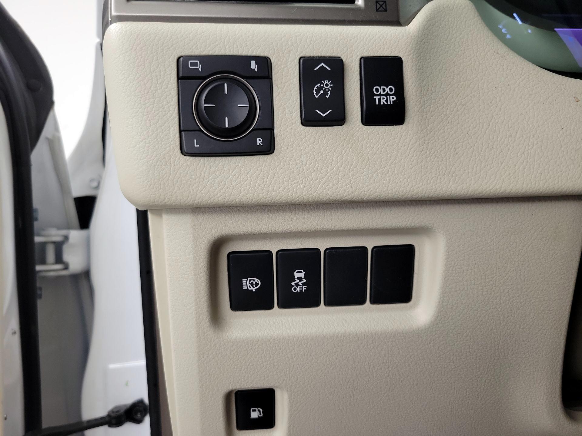 Thumbnail: 2019 Lexus GX - 13