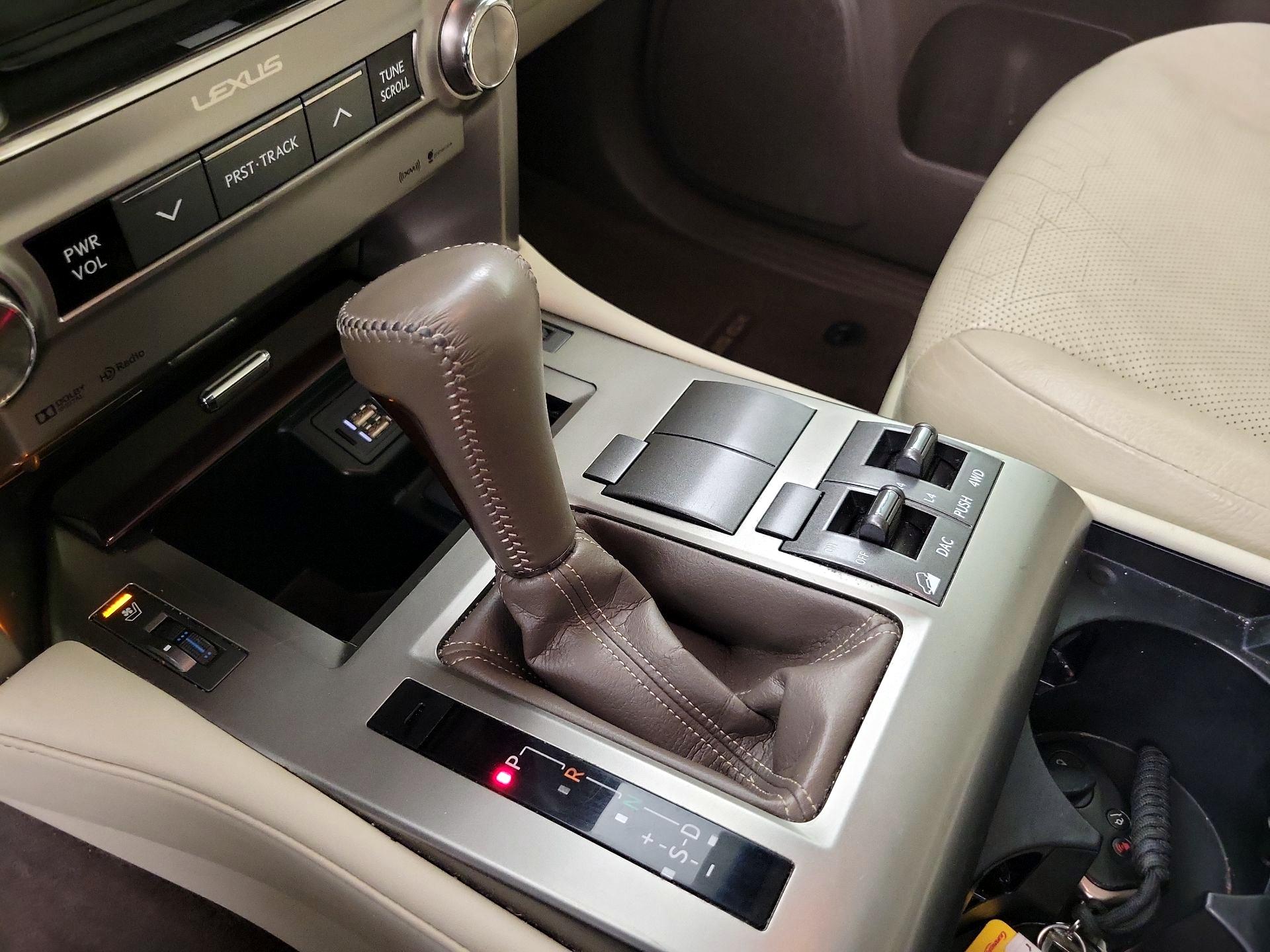 Thumbnail: 2019 Lexus GX - 18