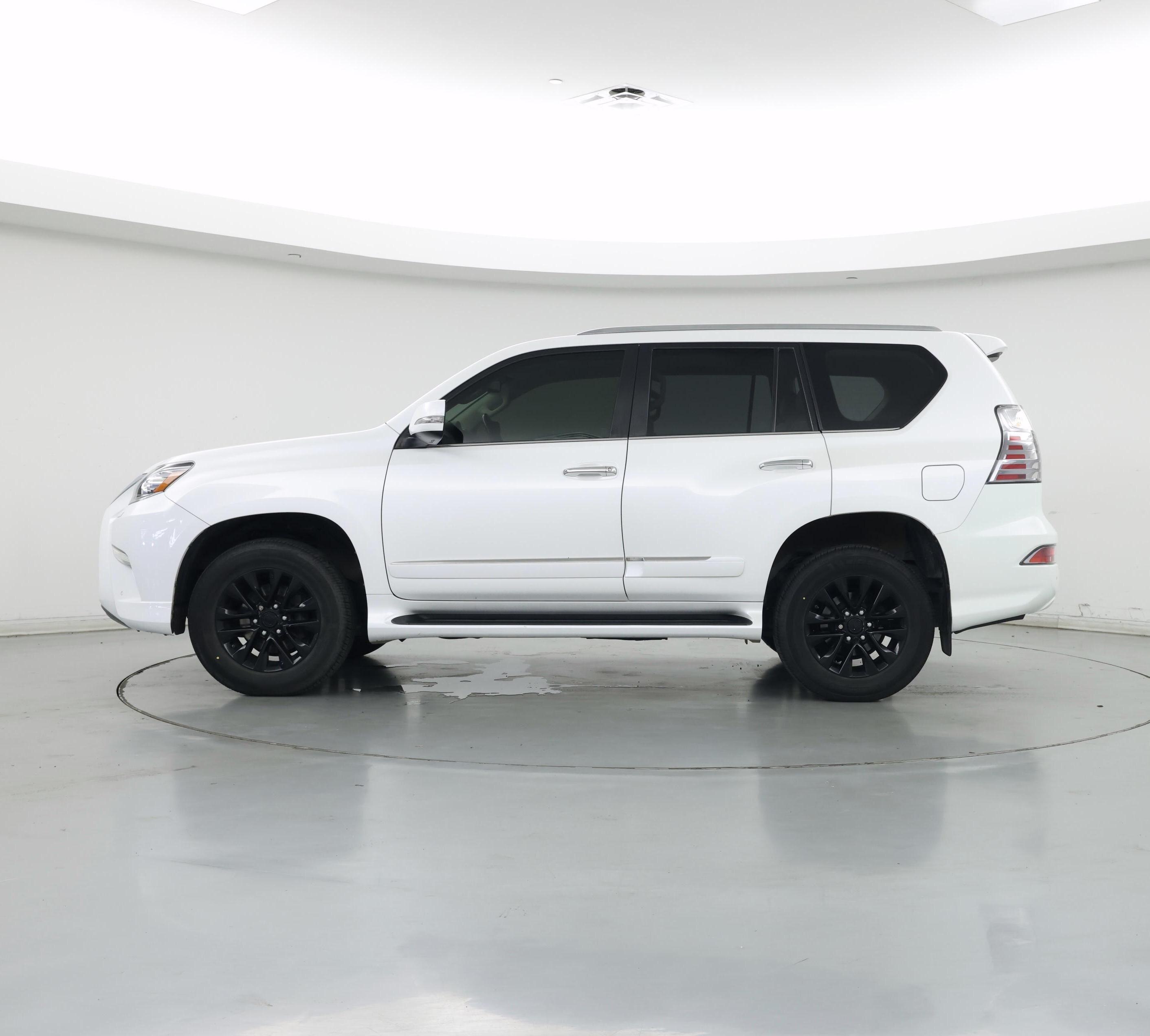 Thumbnail: 2019 Lexus GX - 3