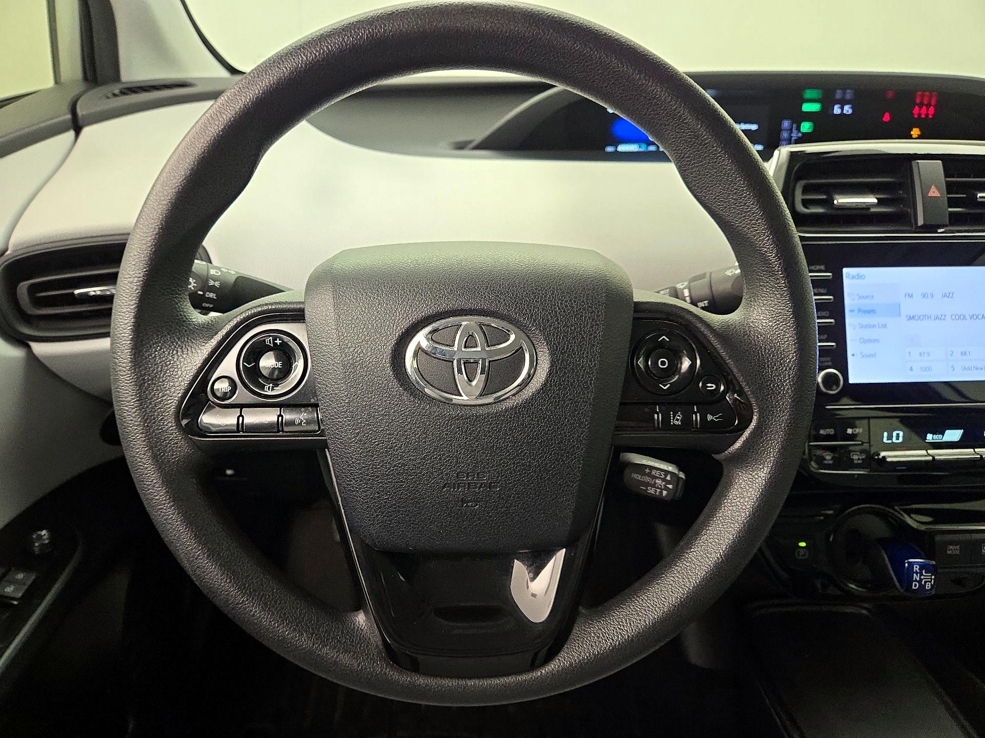 Thumbnail: 2020 Toyota Prius - 10