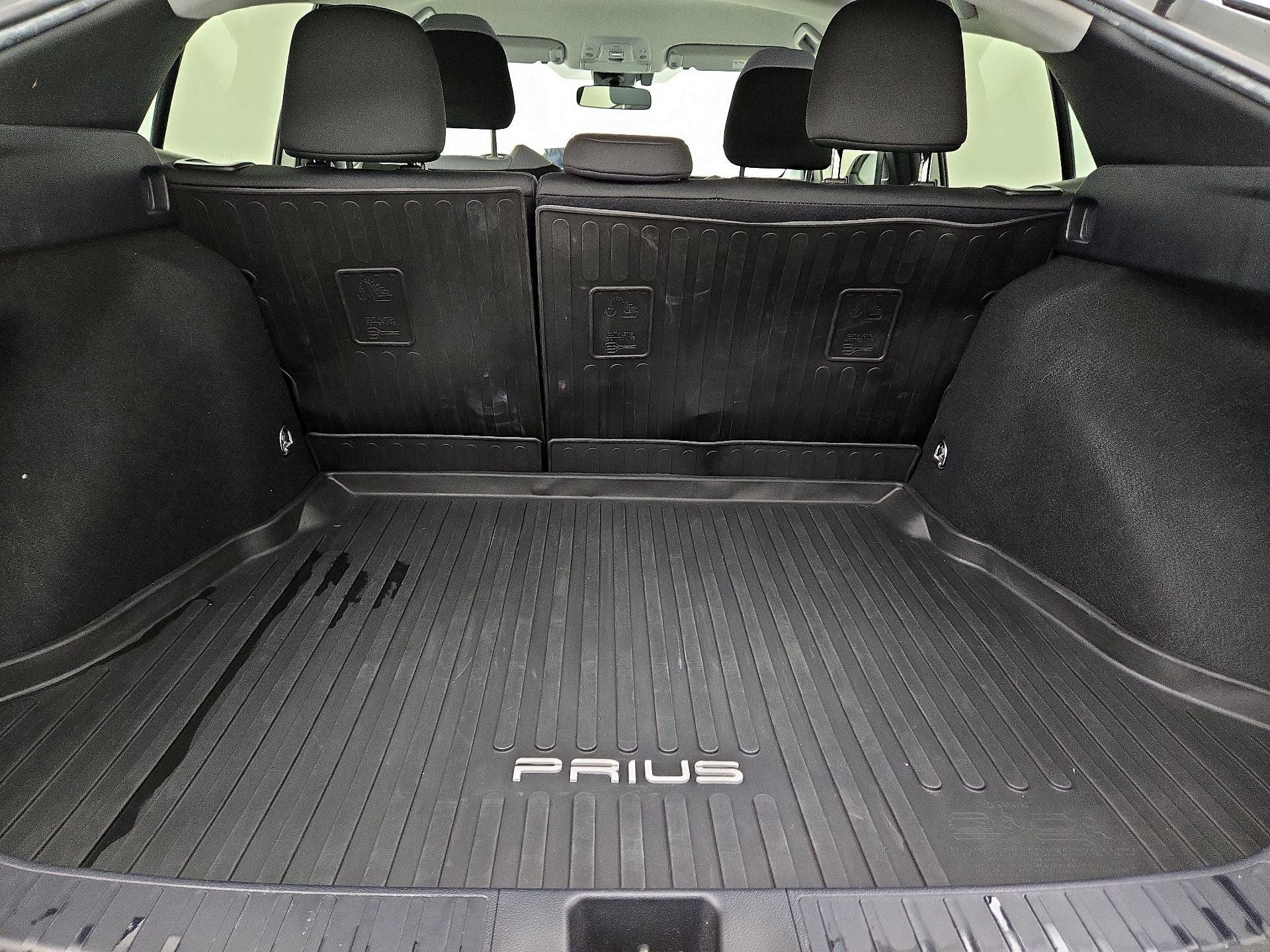 Thumbnail: 2020 Toyota Prius - 18