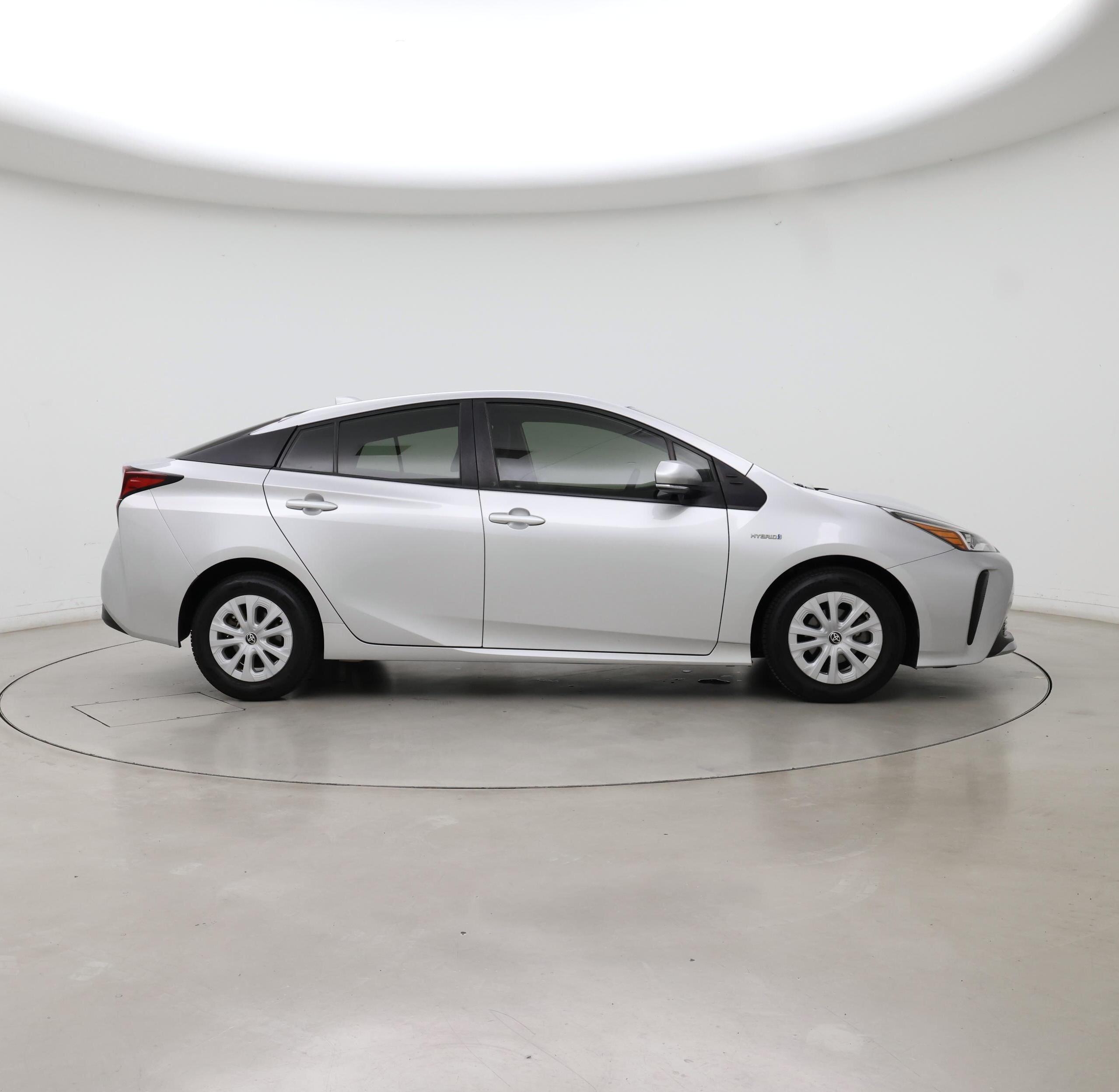 Thumbnail: 2020 Toyota Prius - 7