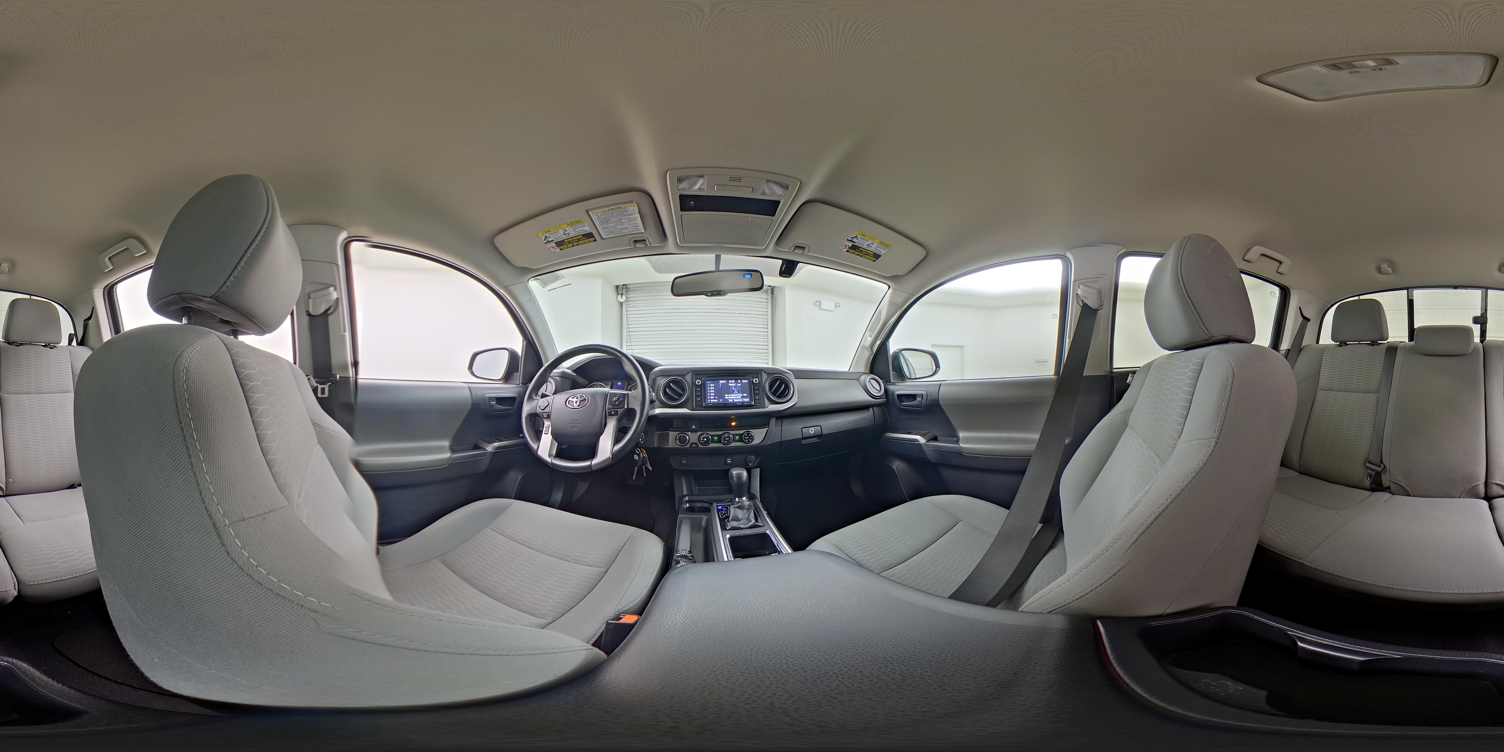 2017 Toyota Tacoma SR5 - Photo 24