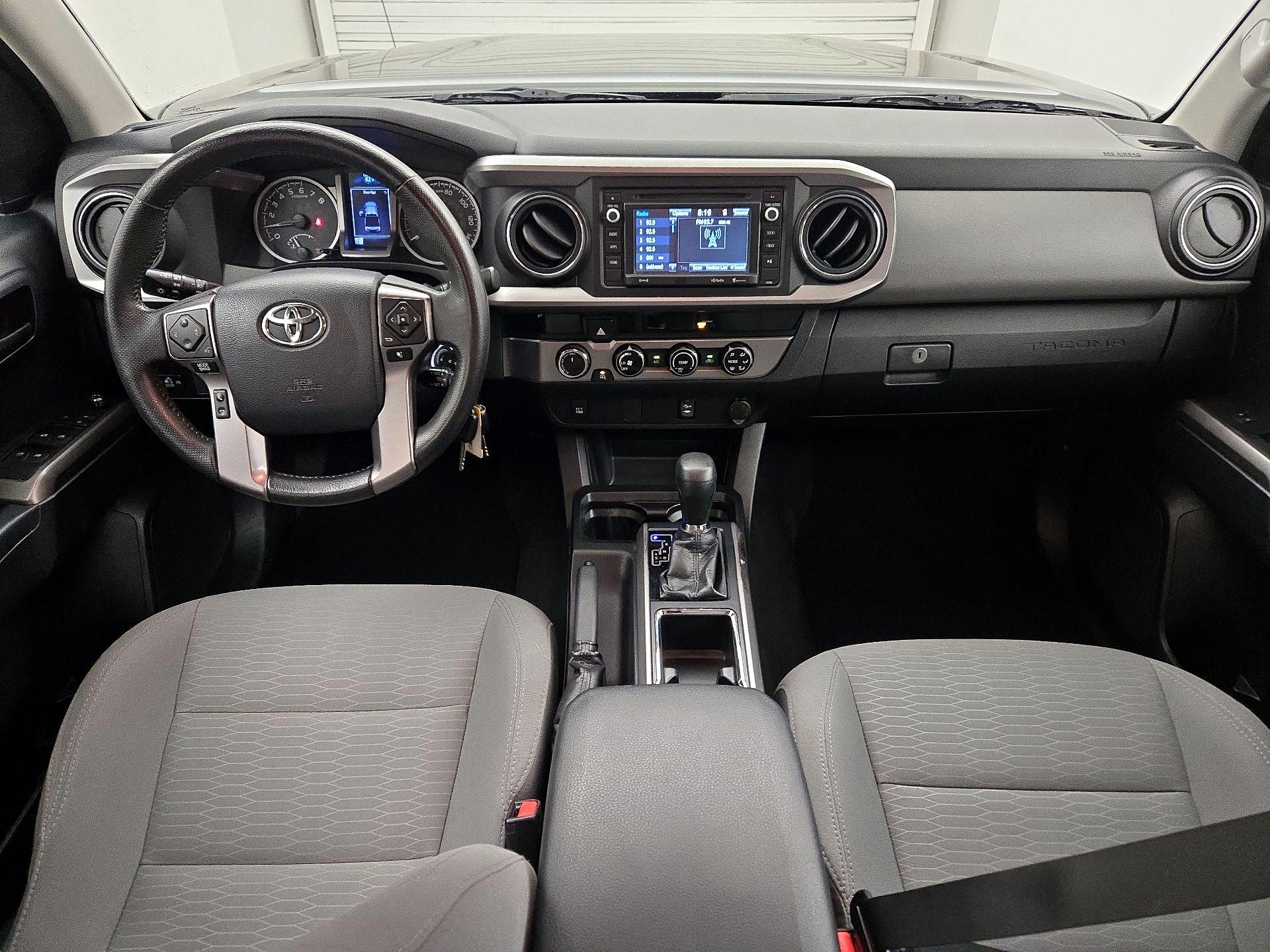Thumbnail: 2017 Toyota Tacoma - 9