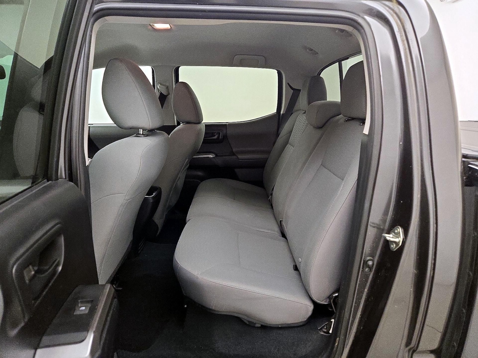 2017 Toyota Tacoma SR5 - Photo 20