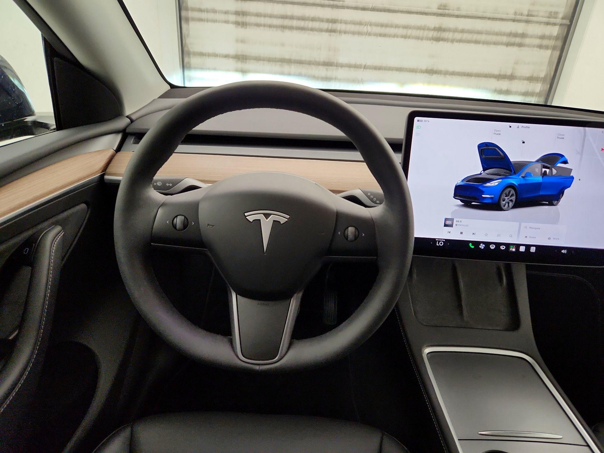 Thumbnail: 2025 Tesla Model Y - 10