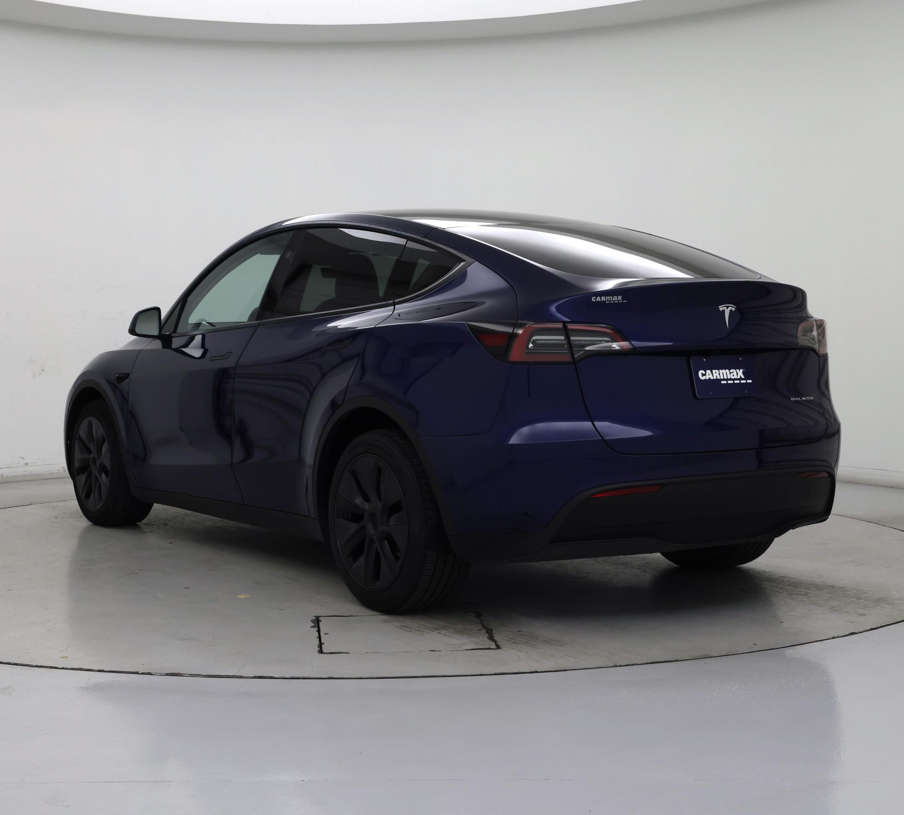 Thumbnail: 2025 Tesla Model Y - 2