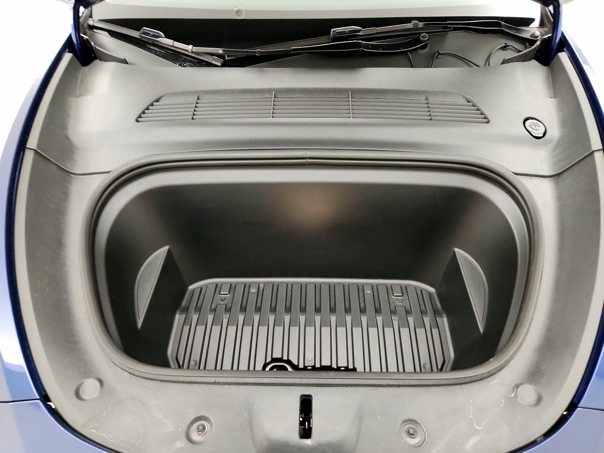 Thumbnail: 2025 Tesla Model Y - 20