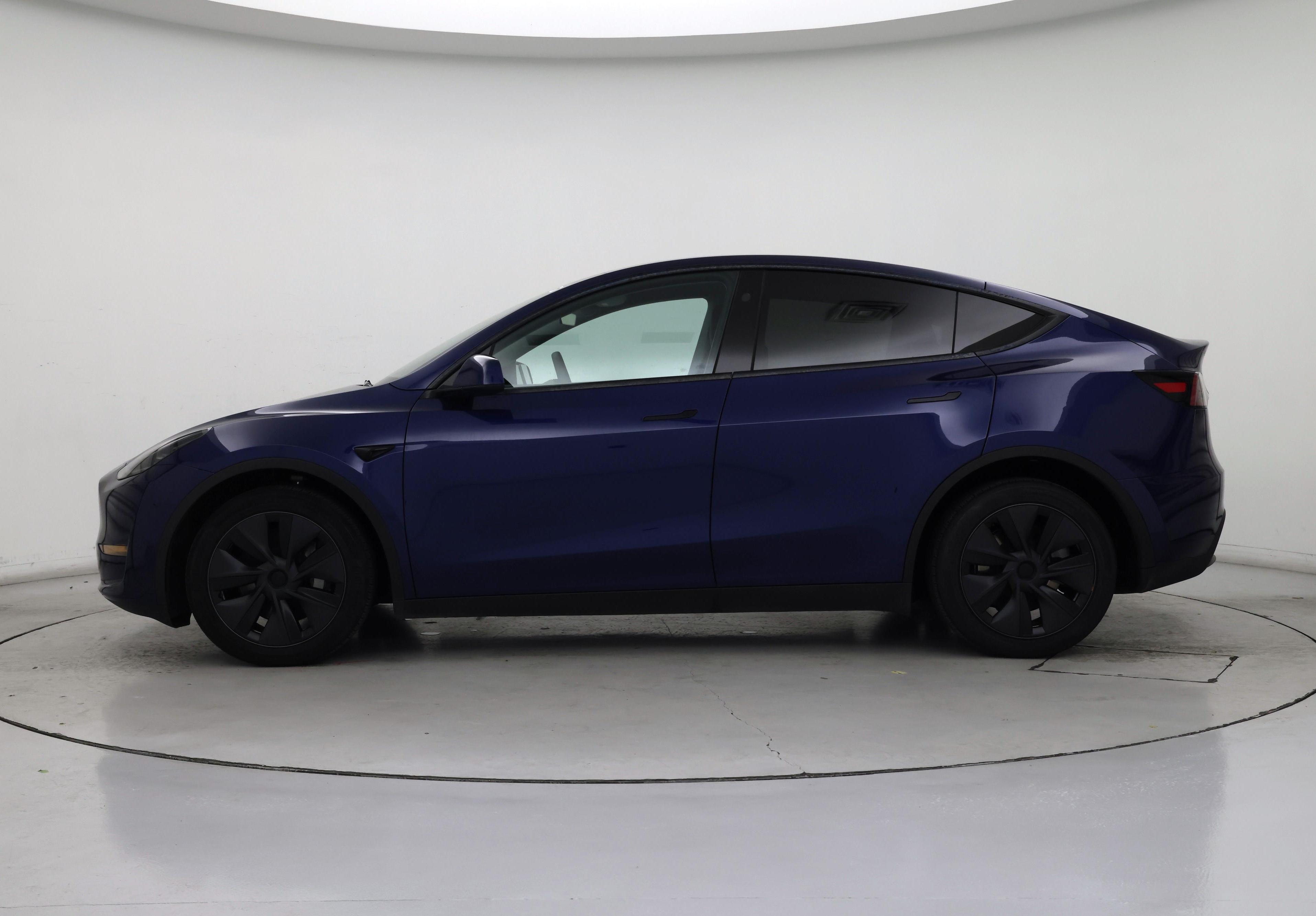 Thumbnail: 2025 Tesla Model Y - 3