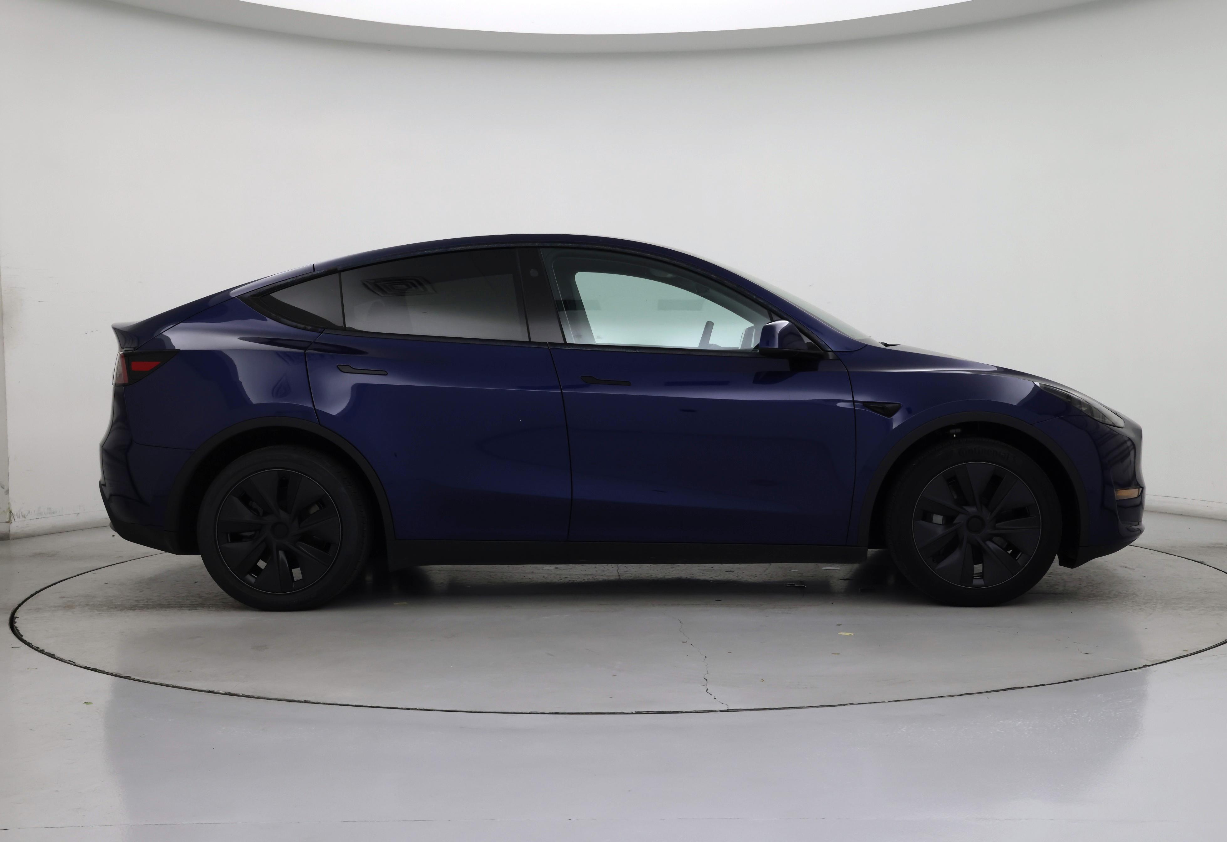 Thumbnail: 2025 Tesla Model Y - 7