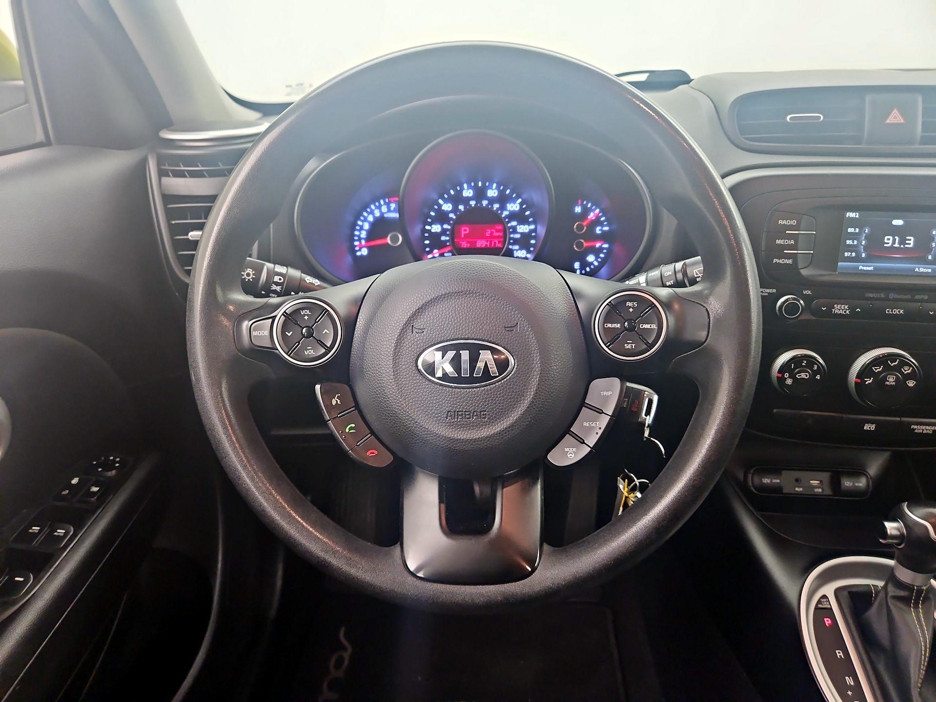 Thumbnail: 2016 Kia Soul - 10