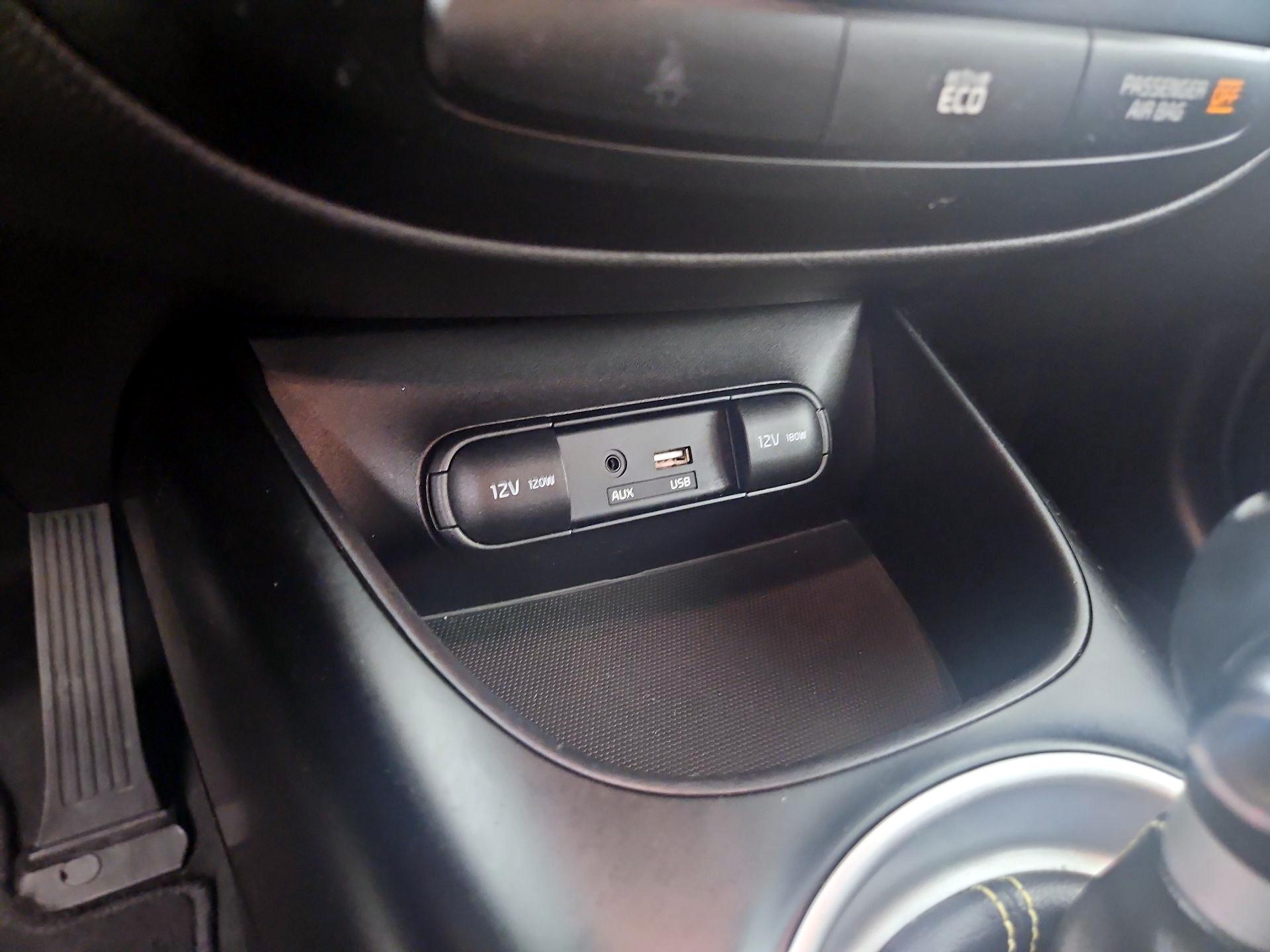 Thumbnail: 2016 Kia Soul - 18