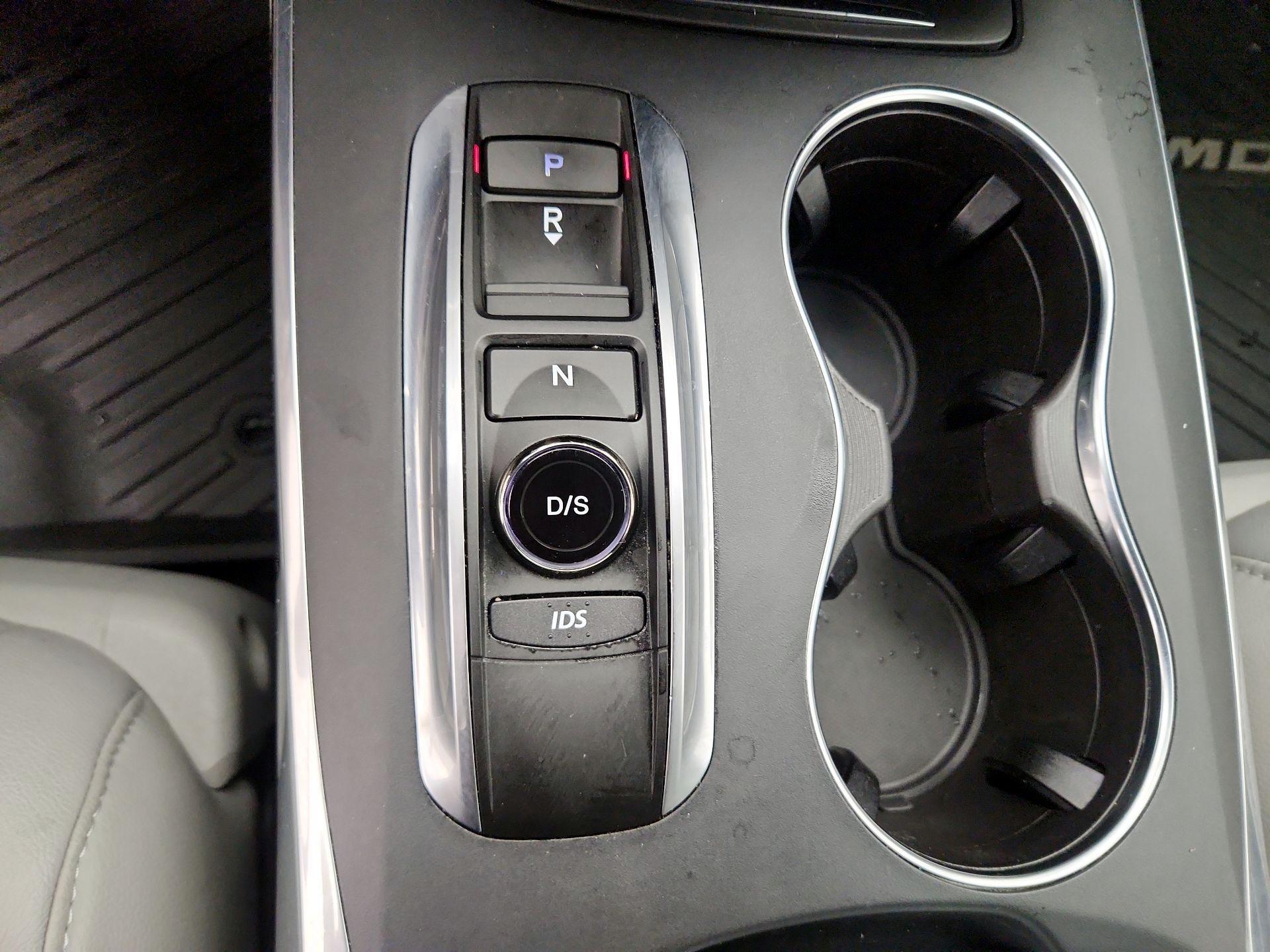 Thumbnail: 2016 Acura MDX - 17