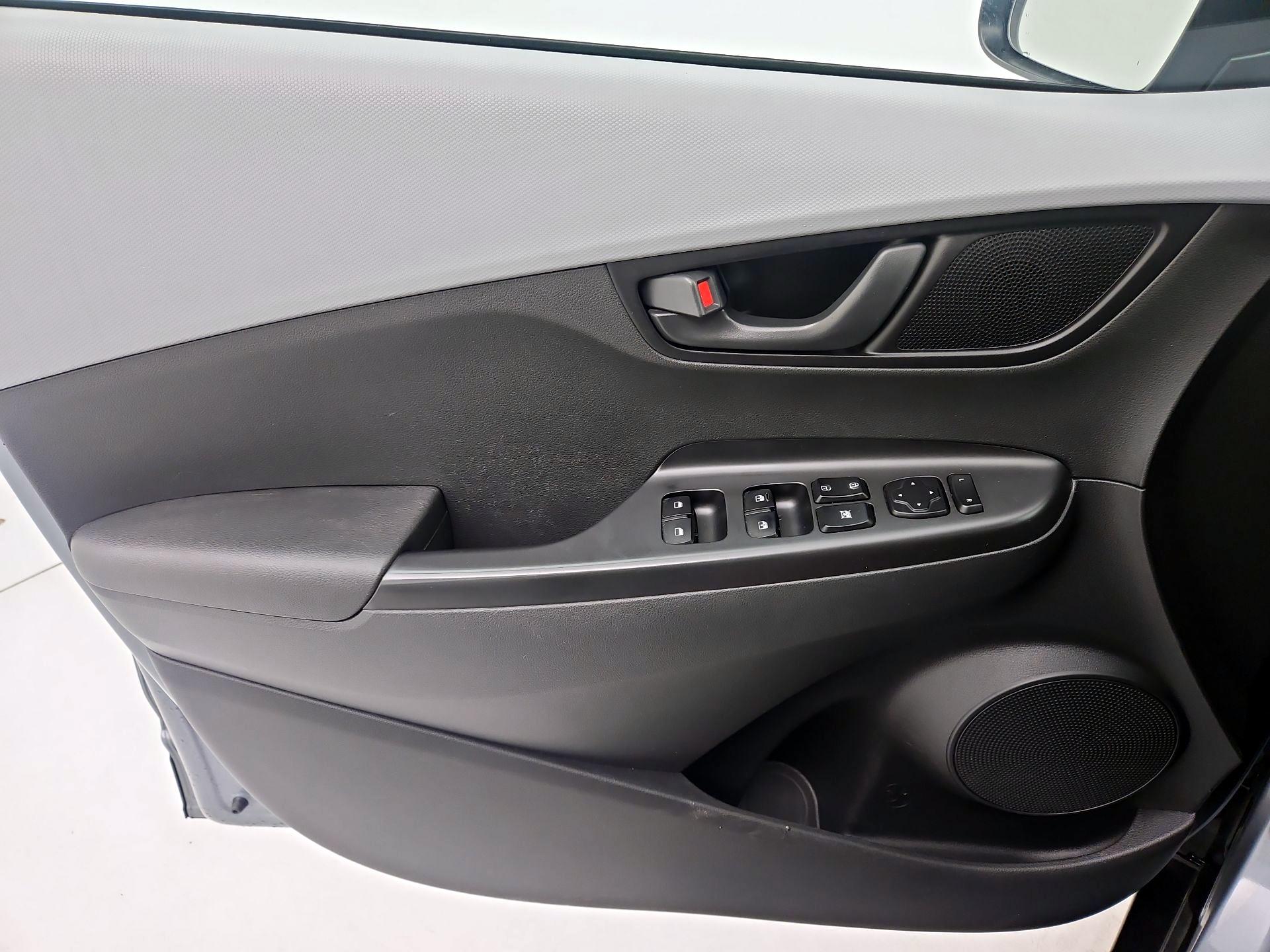 Thumbnail: 2021 Hyundai Kona - 12