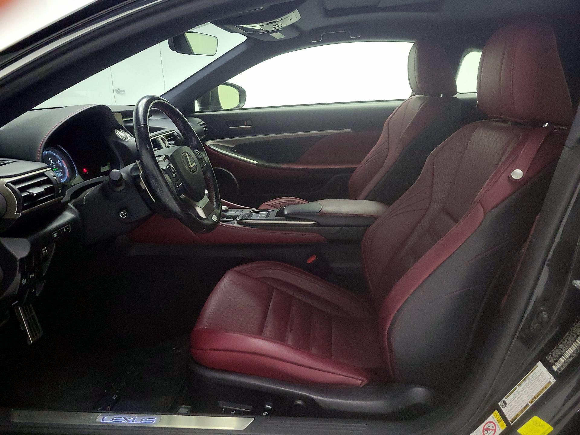 Thumbnail: 2017 Lexus RC - 11